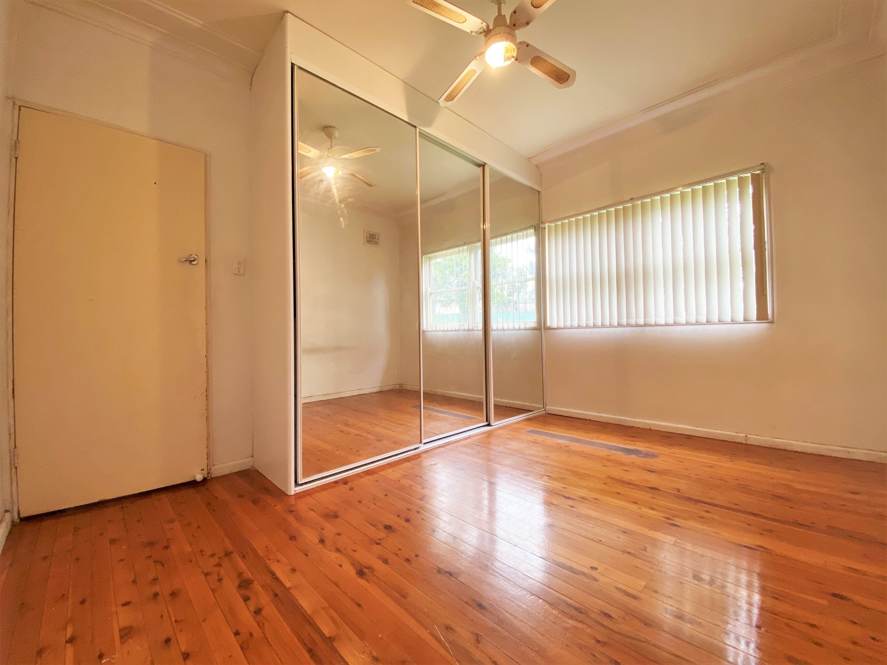 5 Lawson Street, Campbelltown, NSW 2560