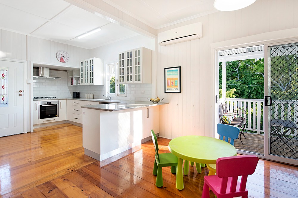 32 Leigh Street, Coorparoo, QLD 4151