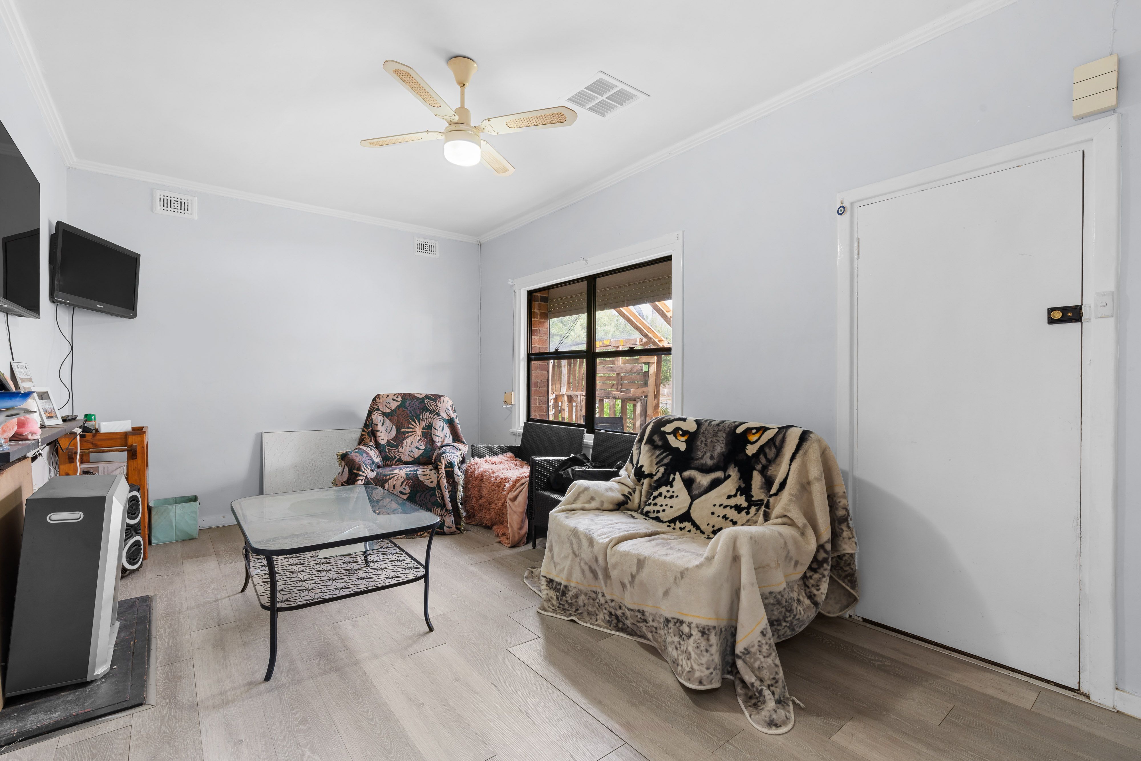 12 Montgomery Avenue — photo 9 of 15