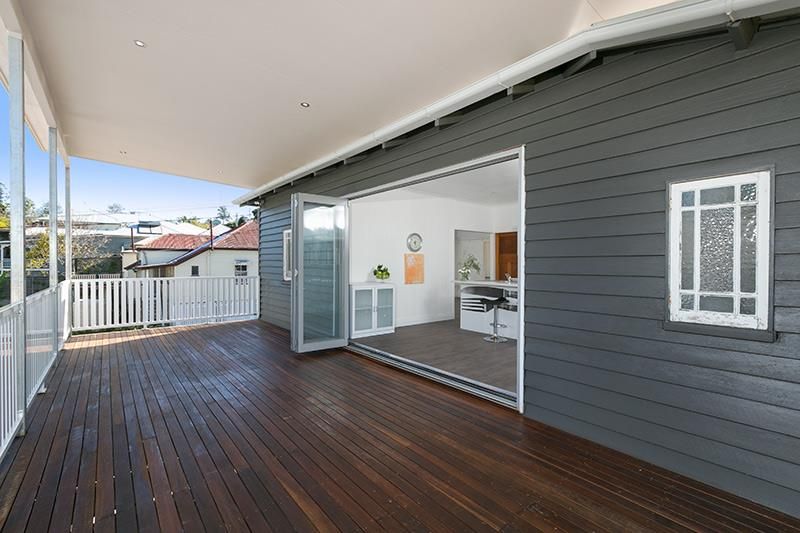 14 Nairn Street, Milton, QLD 4064