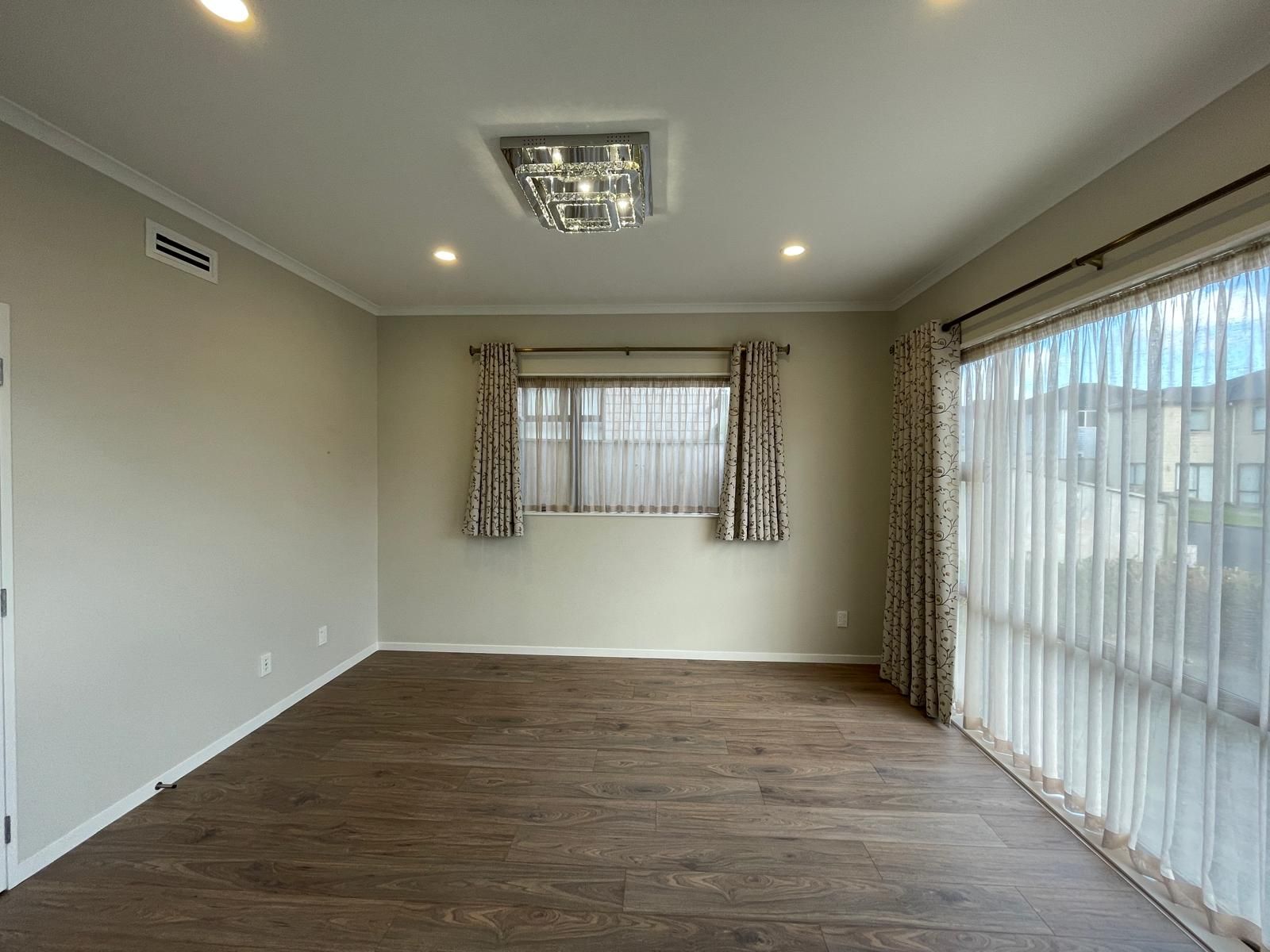 55 Broadhurst Road, Flat Bush, Manukau City