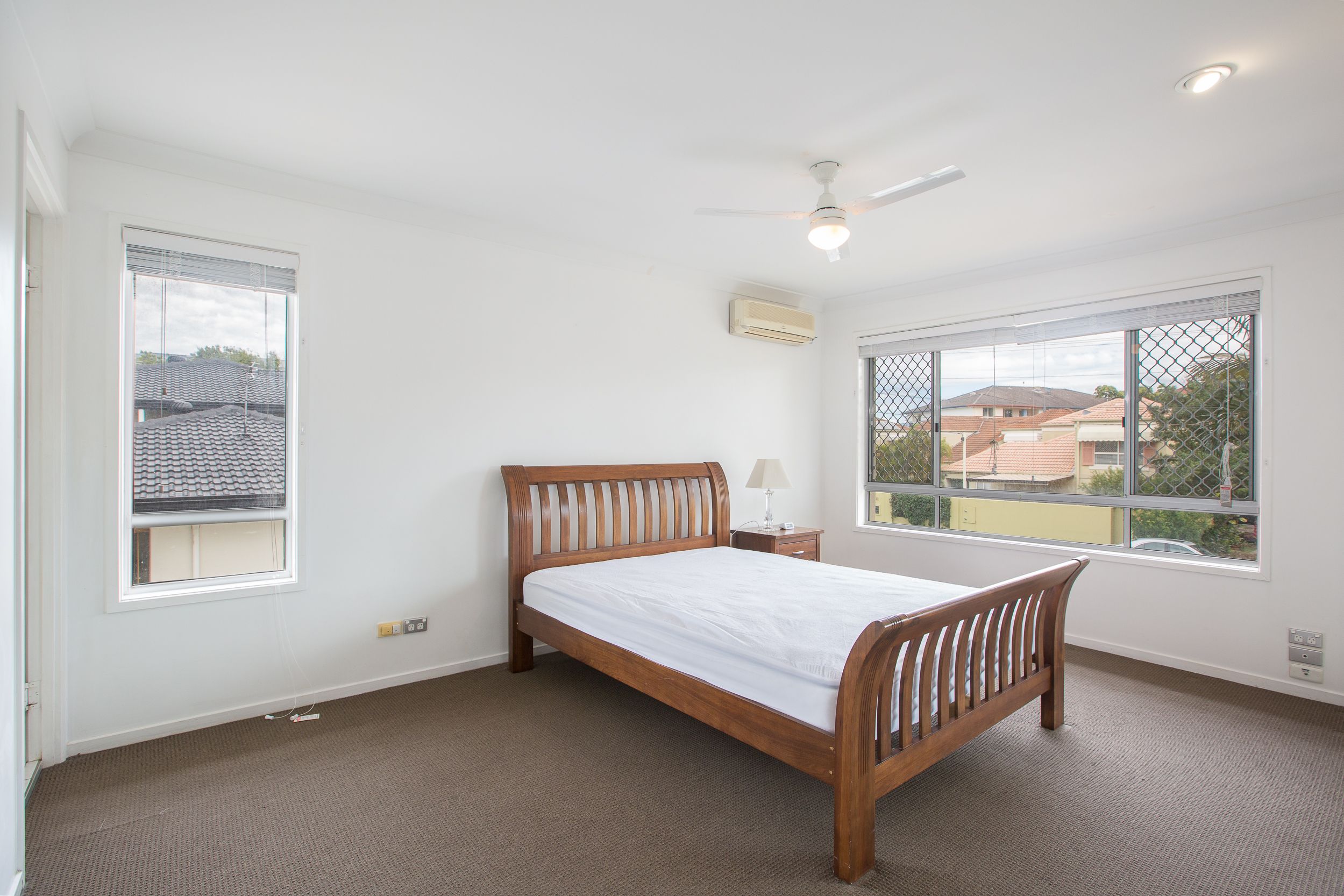 2-25 Burra Street, Chevron Island, QLD 4217