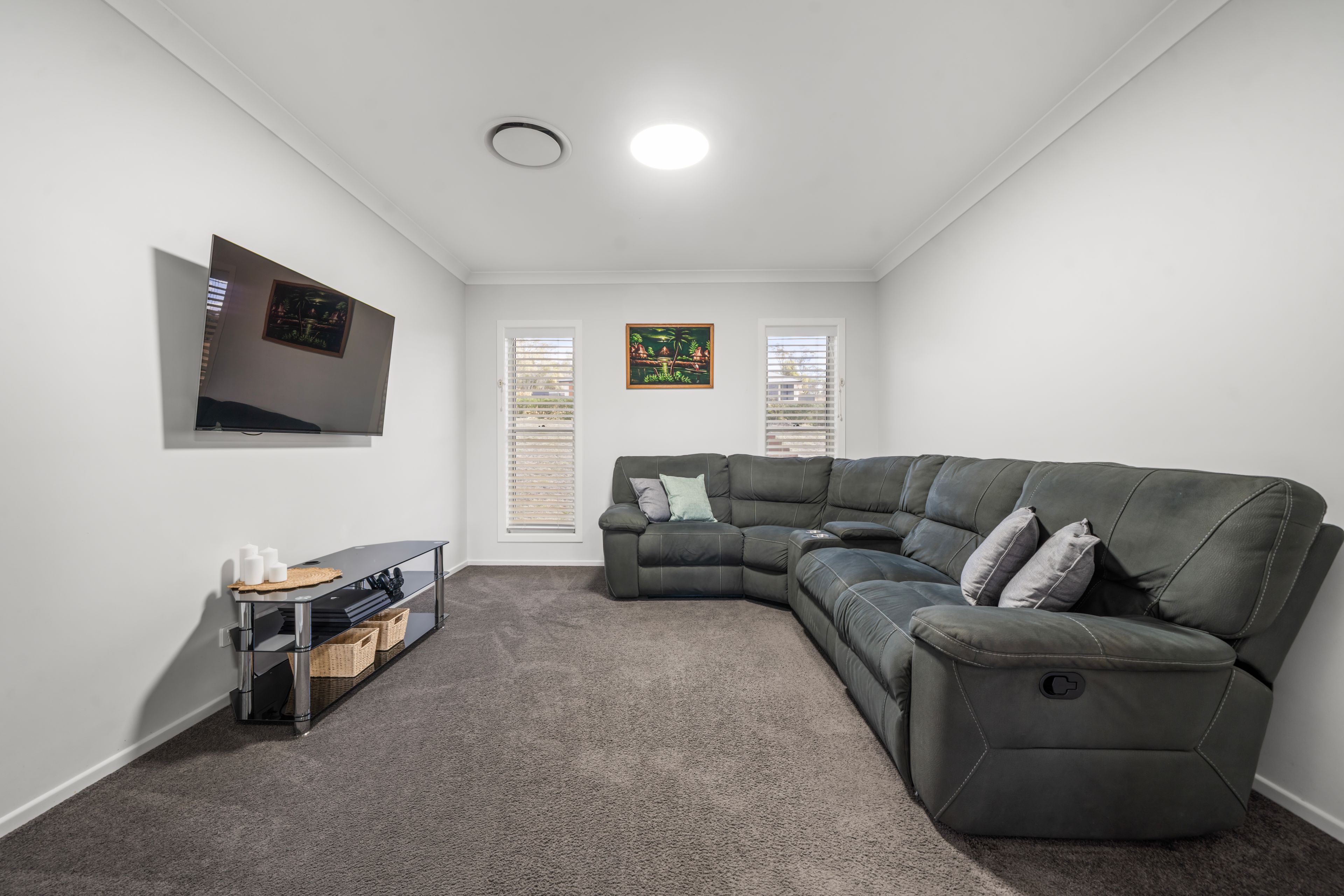 10 Southern Cross Drive, Kingsthorpe, QLD 4400