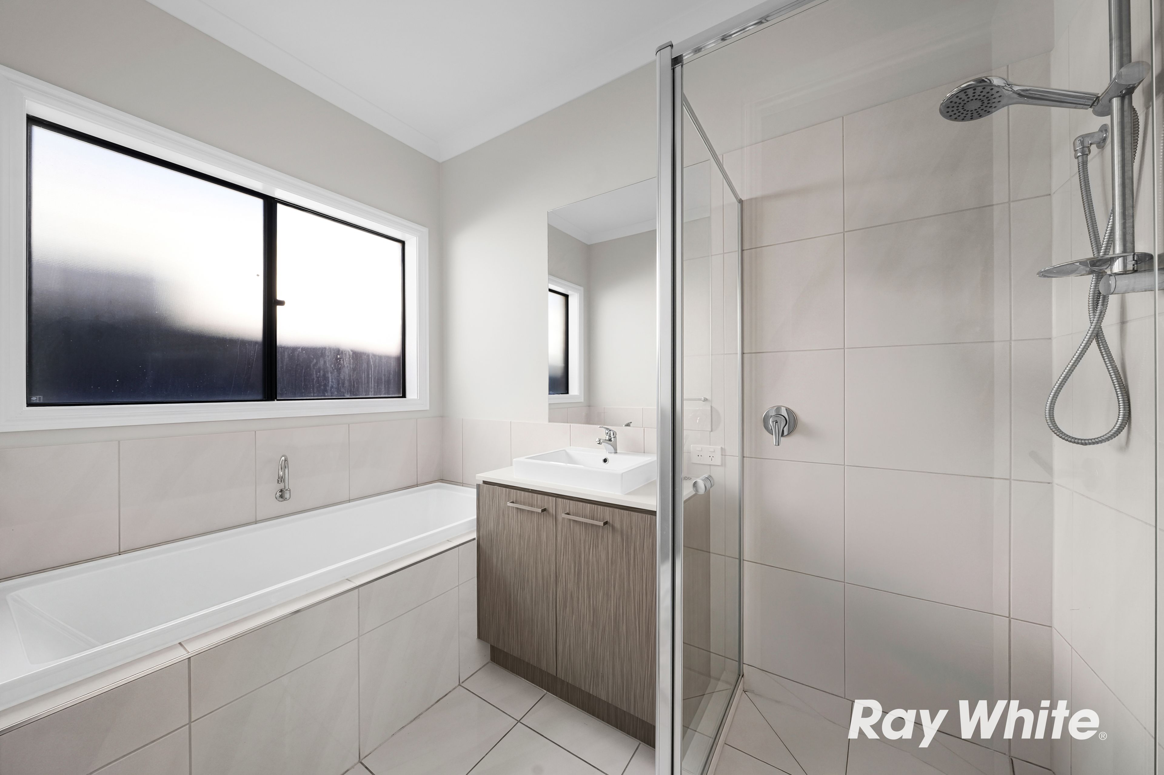28 Lovicks Road — photo 11 of 12