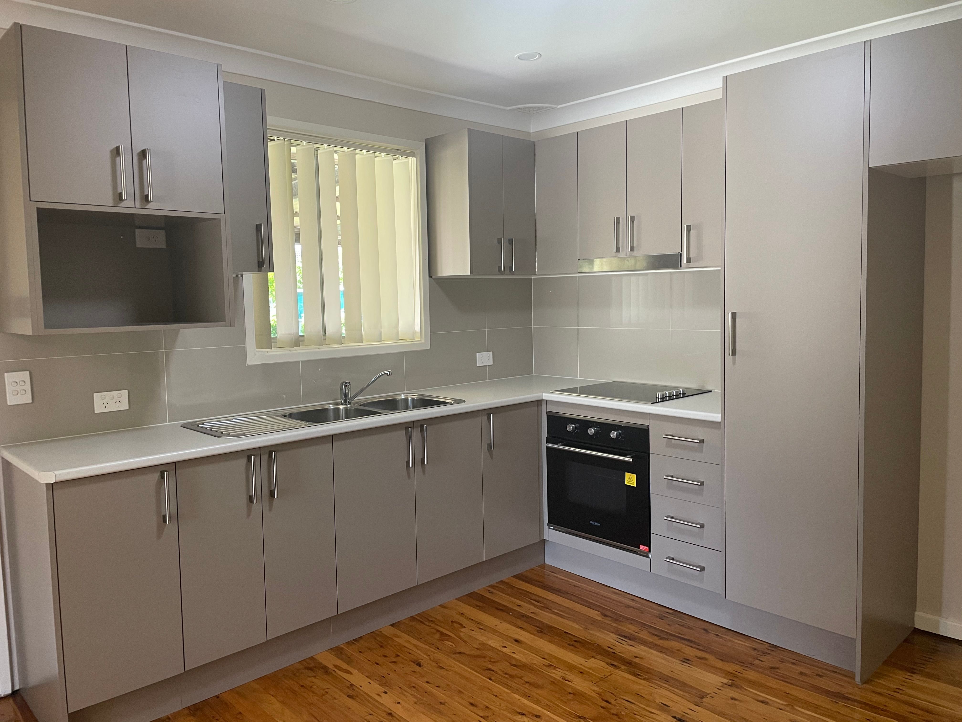 8 Chadwick Crescent, Fairfield West, NSW 2165