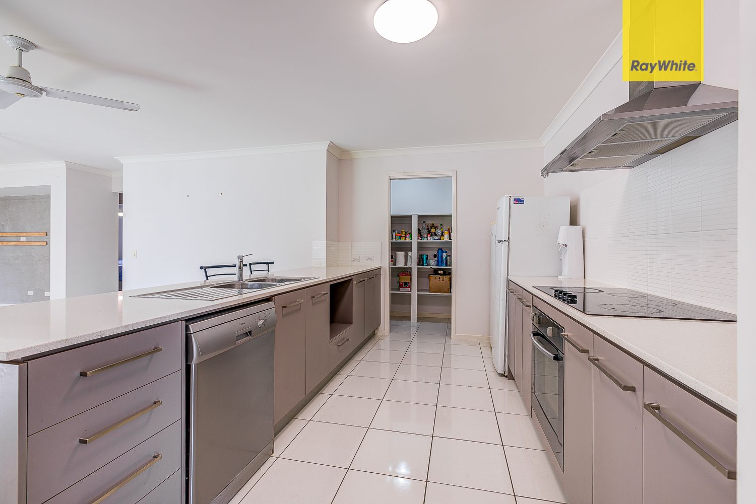 90 Evergreen Street, Loganlea, QLD 4131