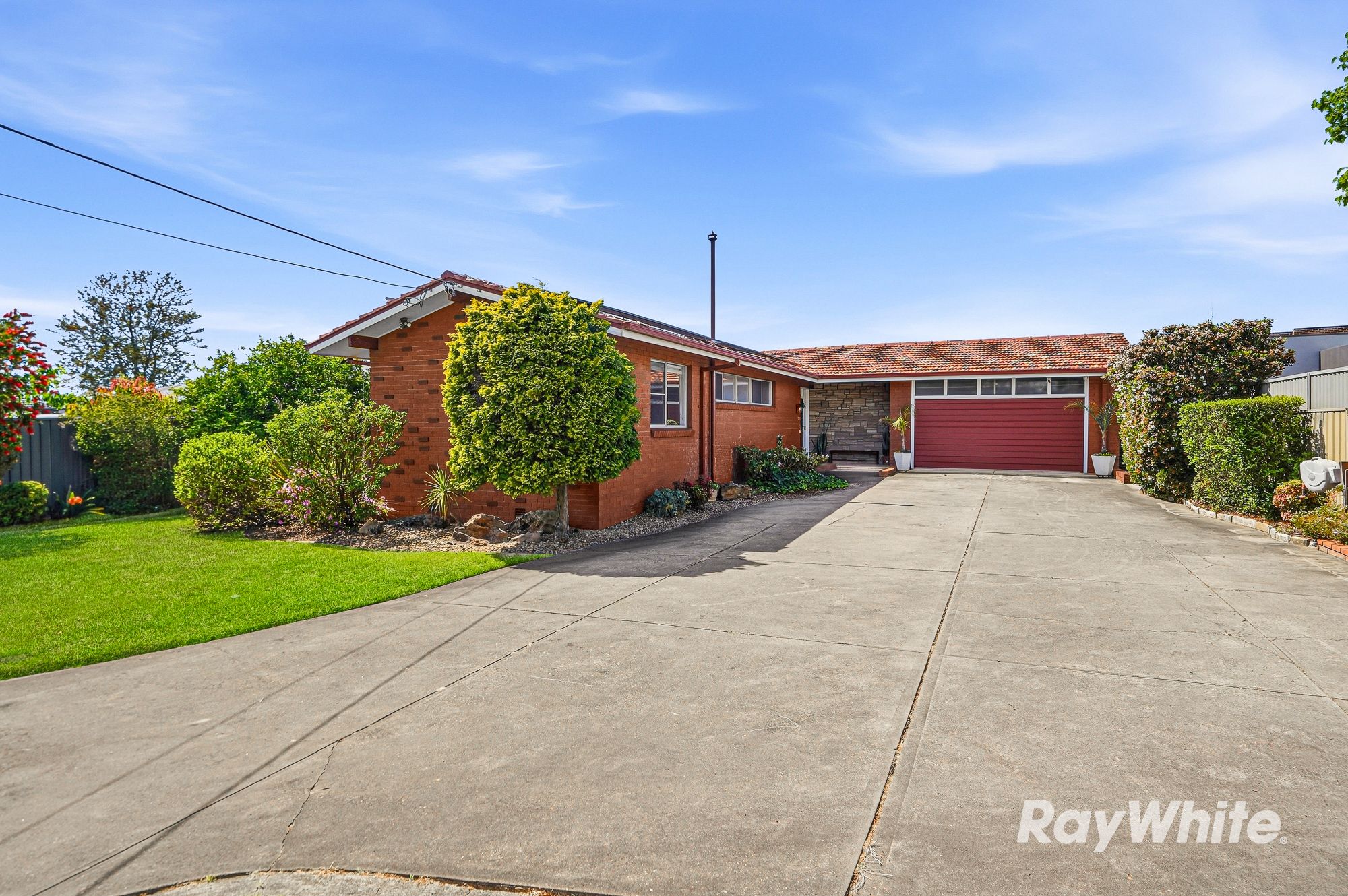 99 Girraween Road — photo 3 of 23