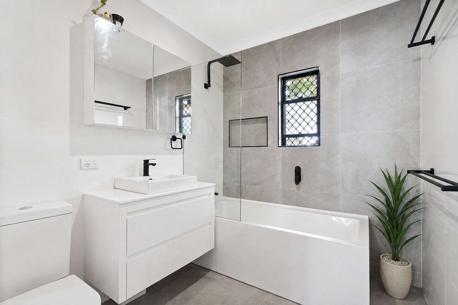 15 Camlet Street — photo 8 of 10