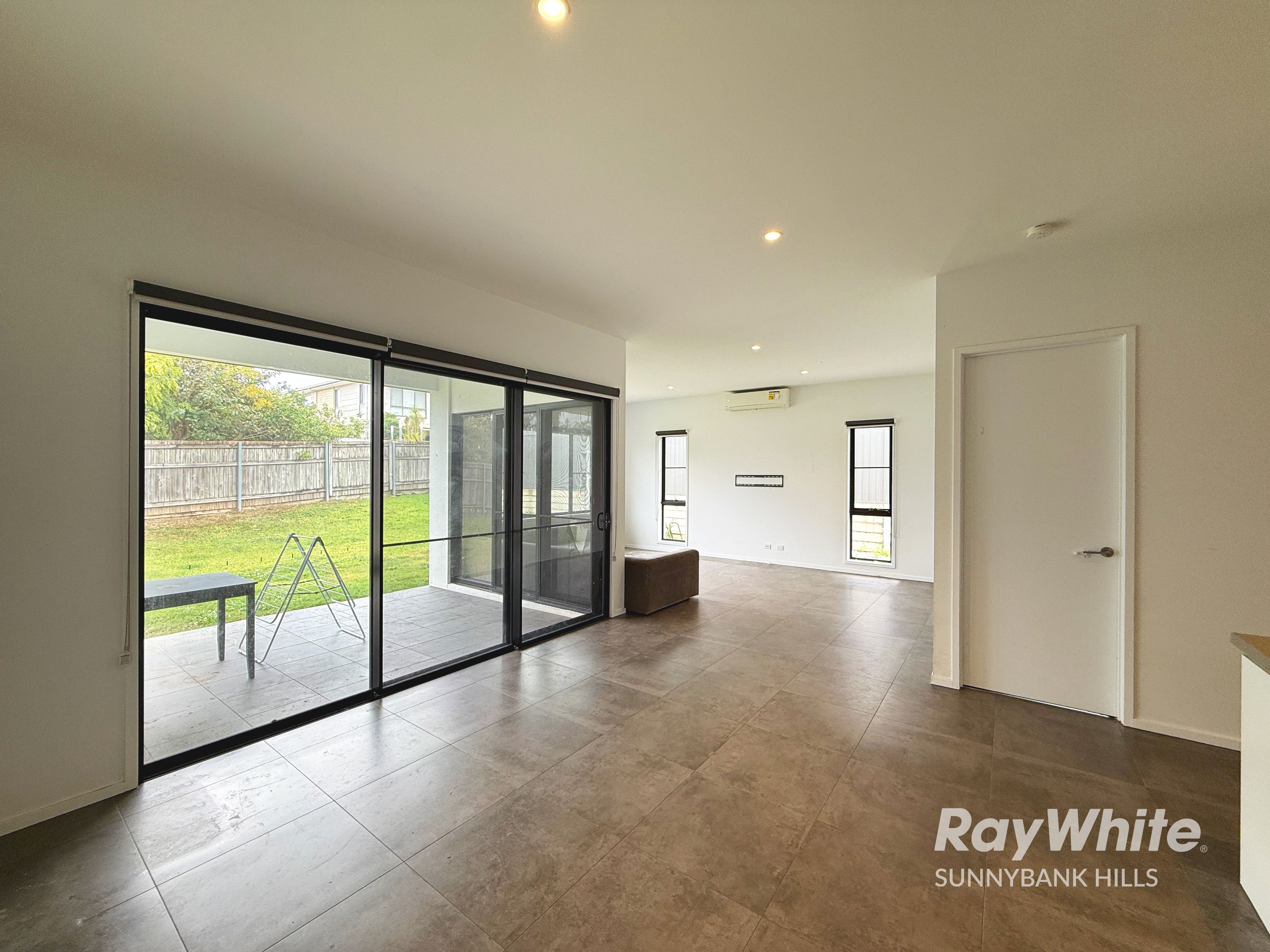 16 TORVILLE Road — photo 3 of 18