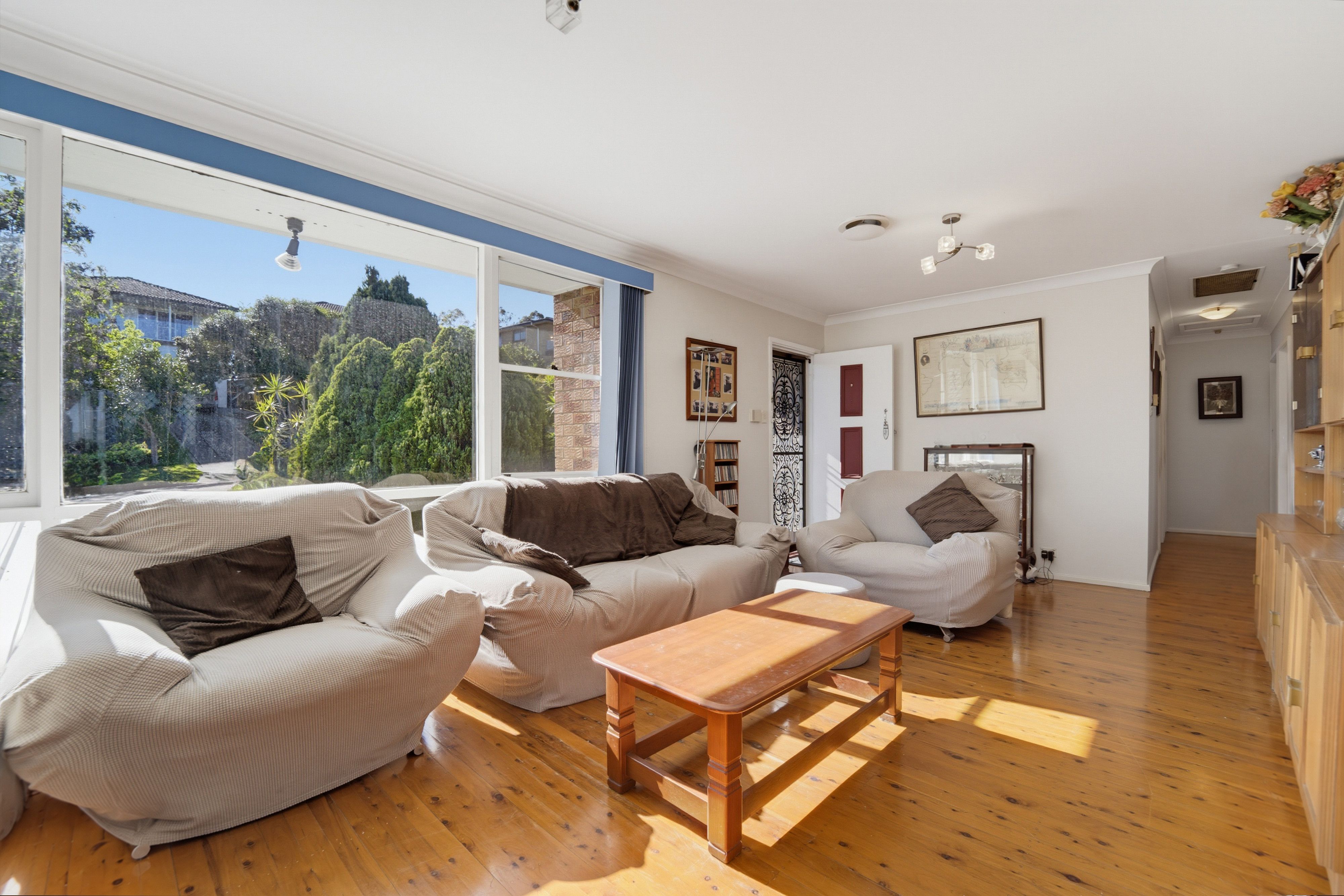 6 Birkdale Crescent — photo 3 of 10