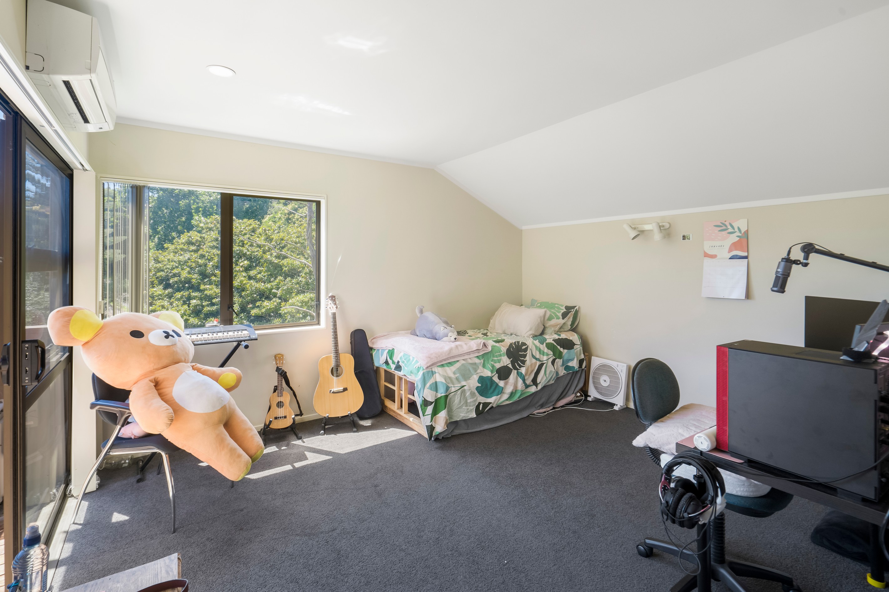 1/8A Montressor Place, Mellons Bay, Manukau City