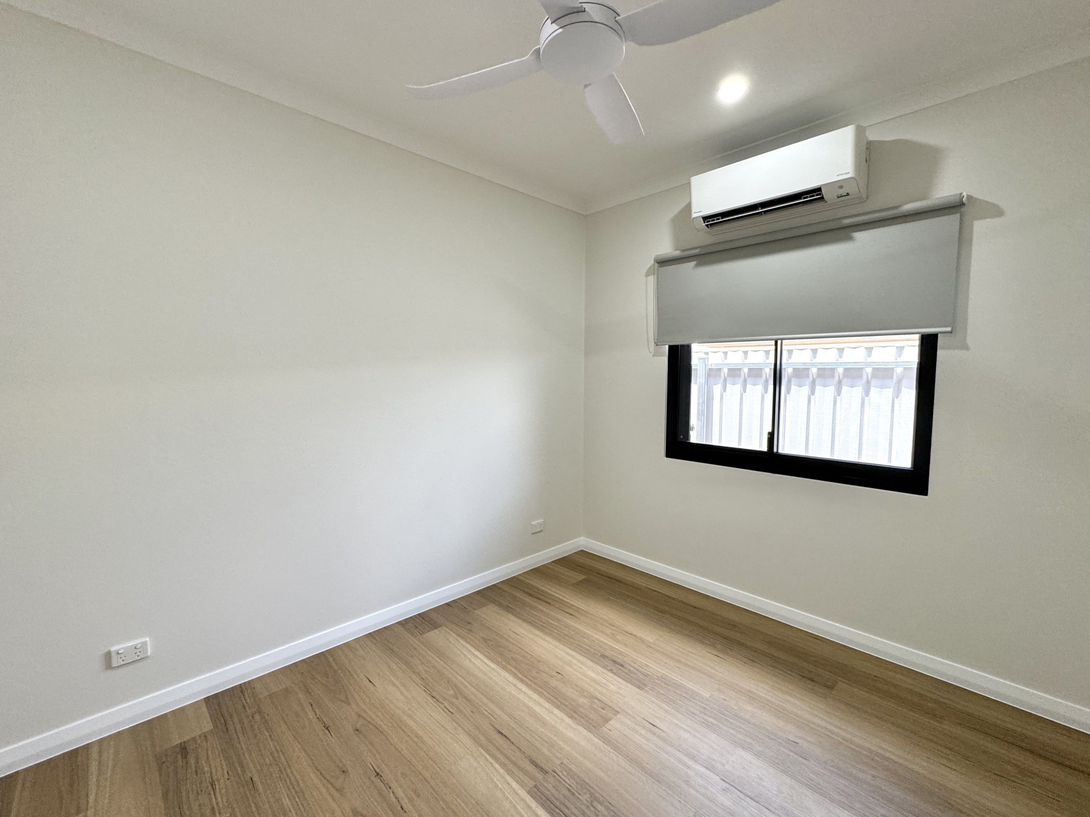 20 Wrasse Crescent — photo 14 of 30