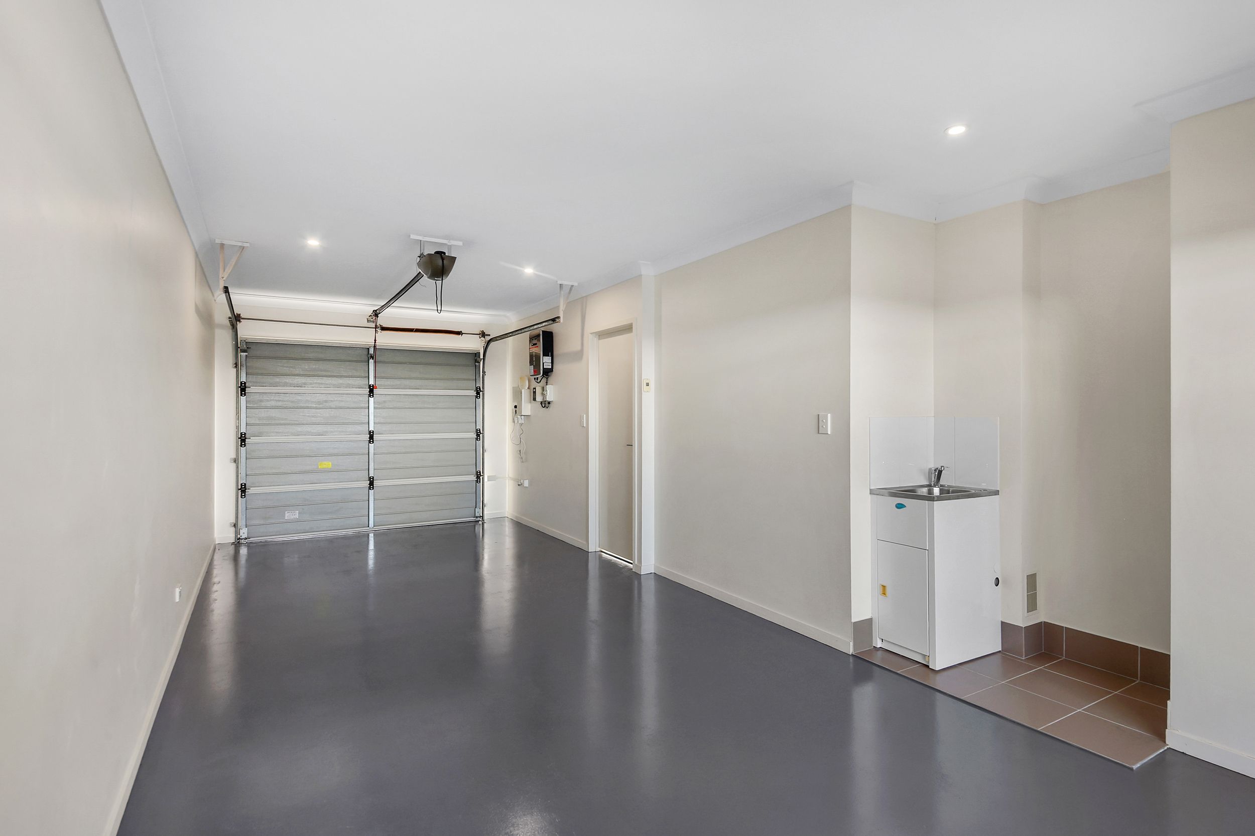 10 Indigo Road — photo 11 of 14