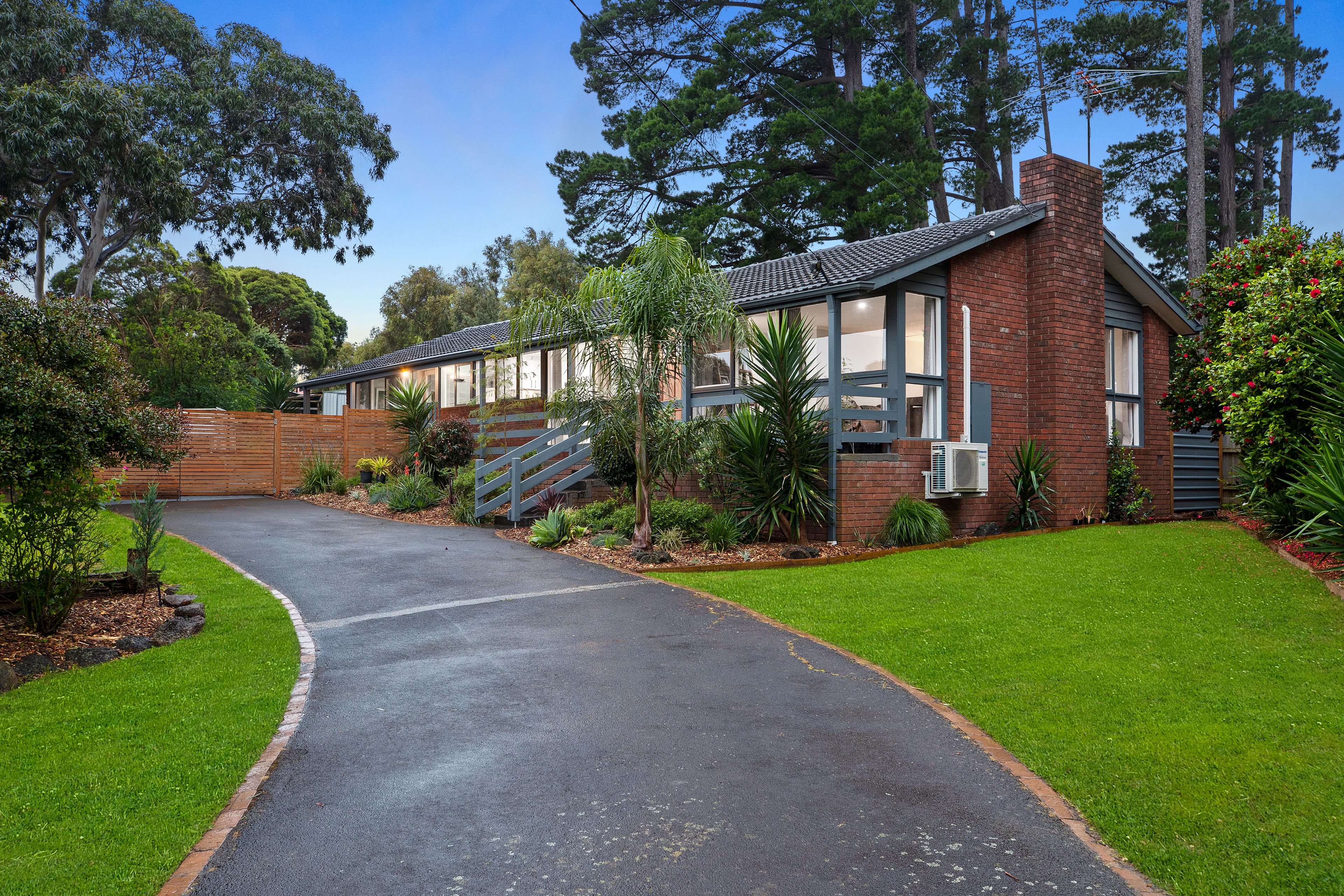 17 Pinevale Court, Boronia, VIC 3155