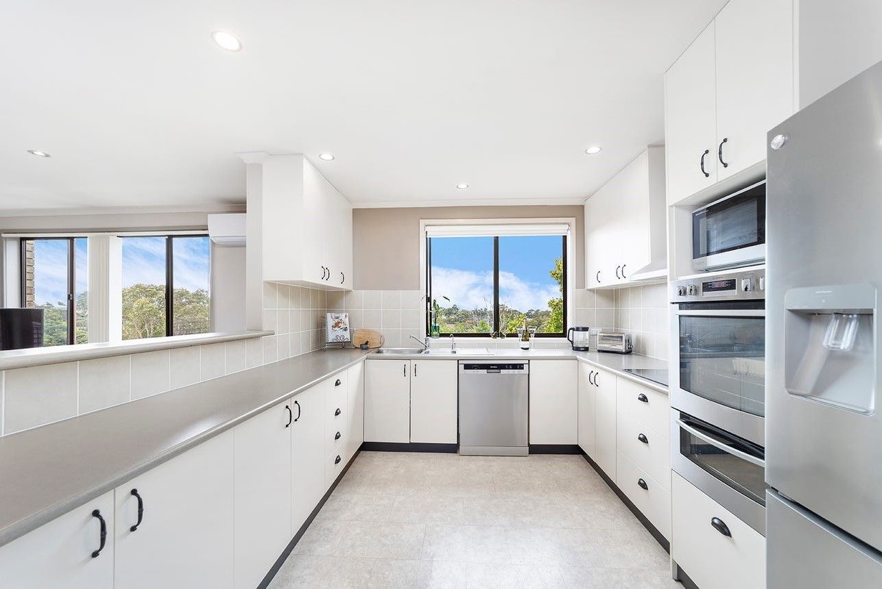 63 Blaxland Drive, Illawong, NSW 2234