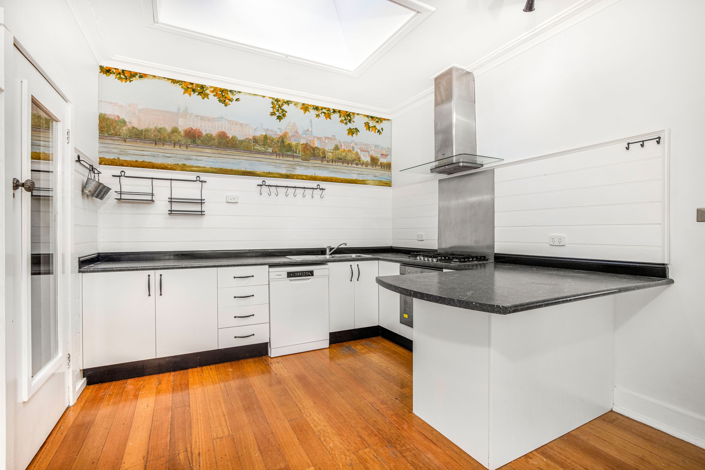 21 The Crescent, Ferntree Gully, VIC 3156