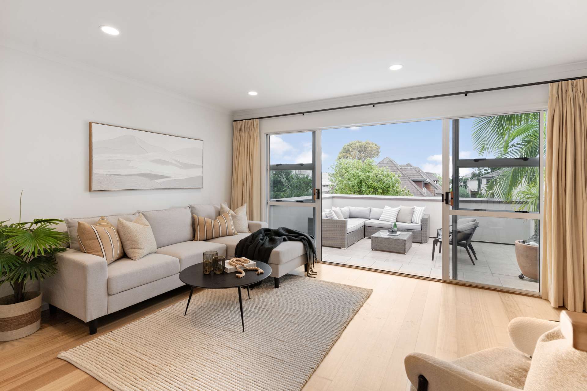 2/1 Taranaki Road photo 5