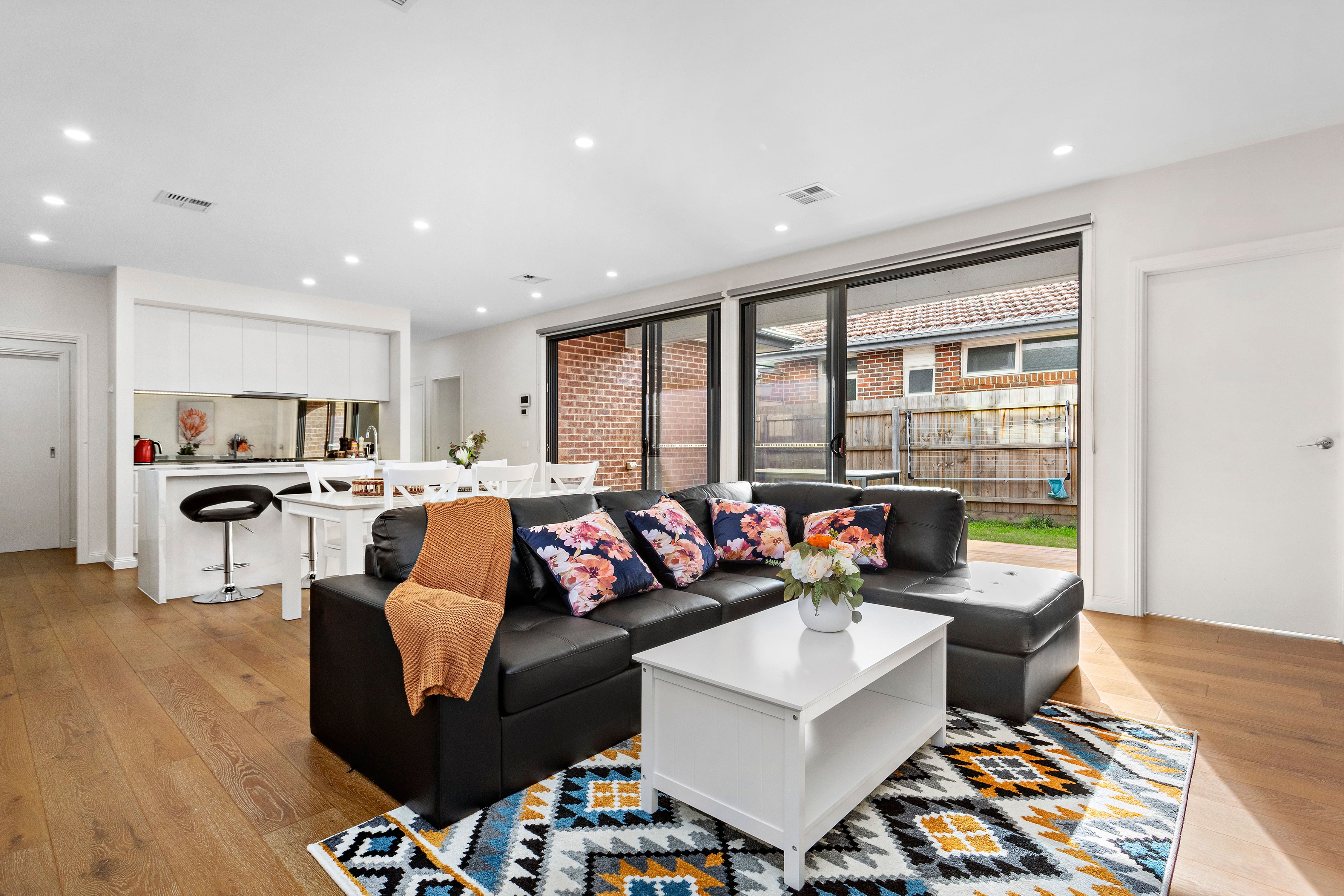 1/8 Skipton Road, Hughesdale, VIC 3166