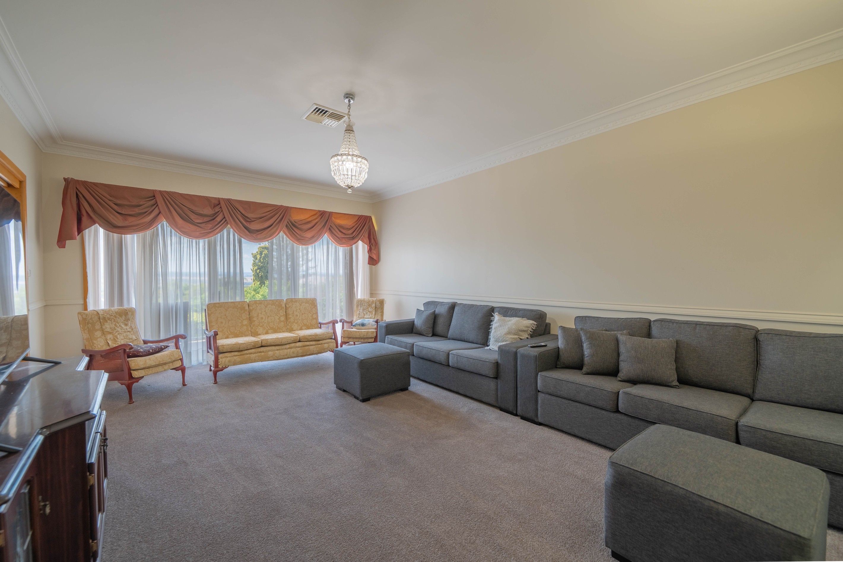 22 Mengarvie Road, Parkes, NSW 2870