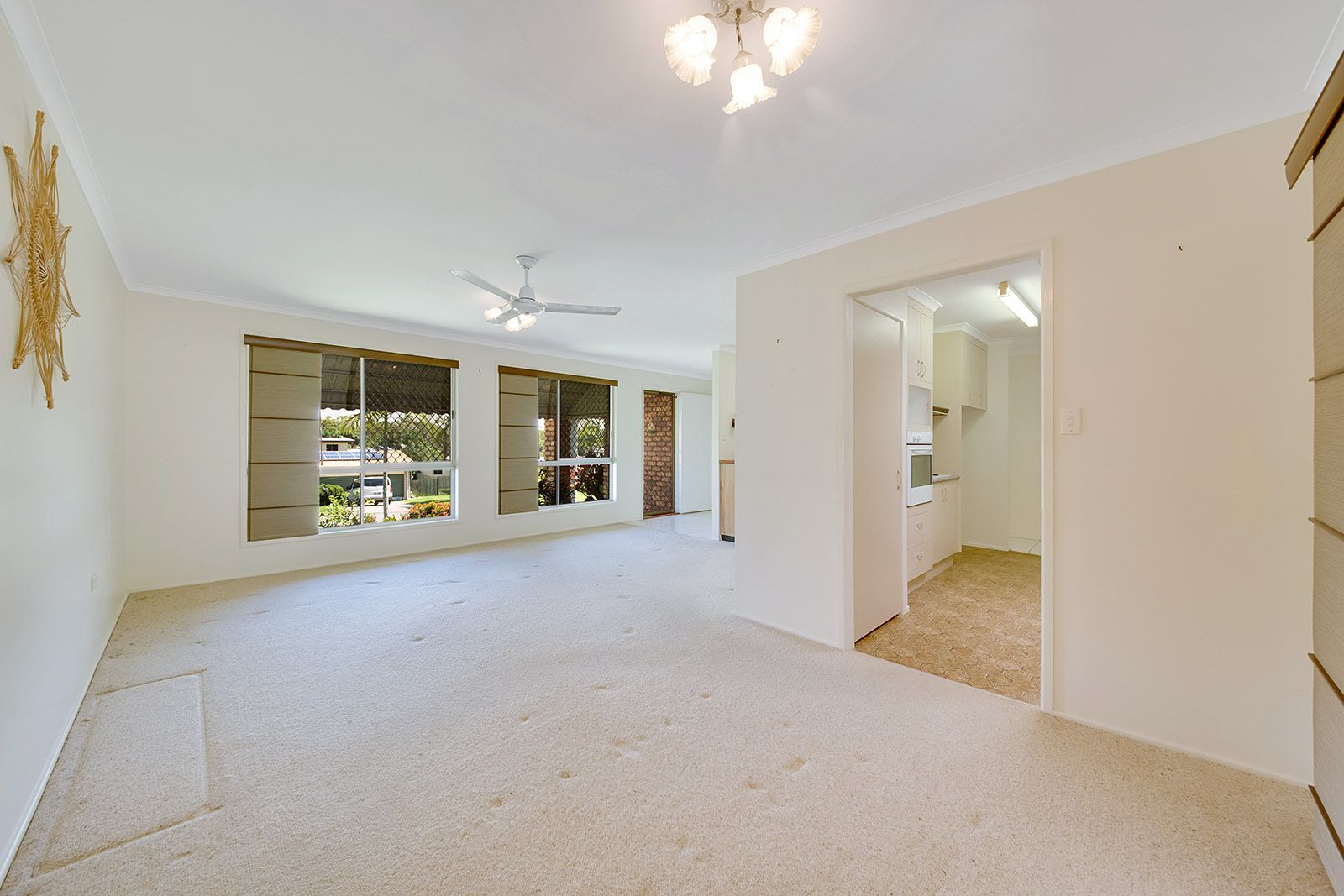 6 Atholl Court, Kin Kora, QLD 4680