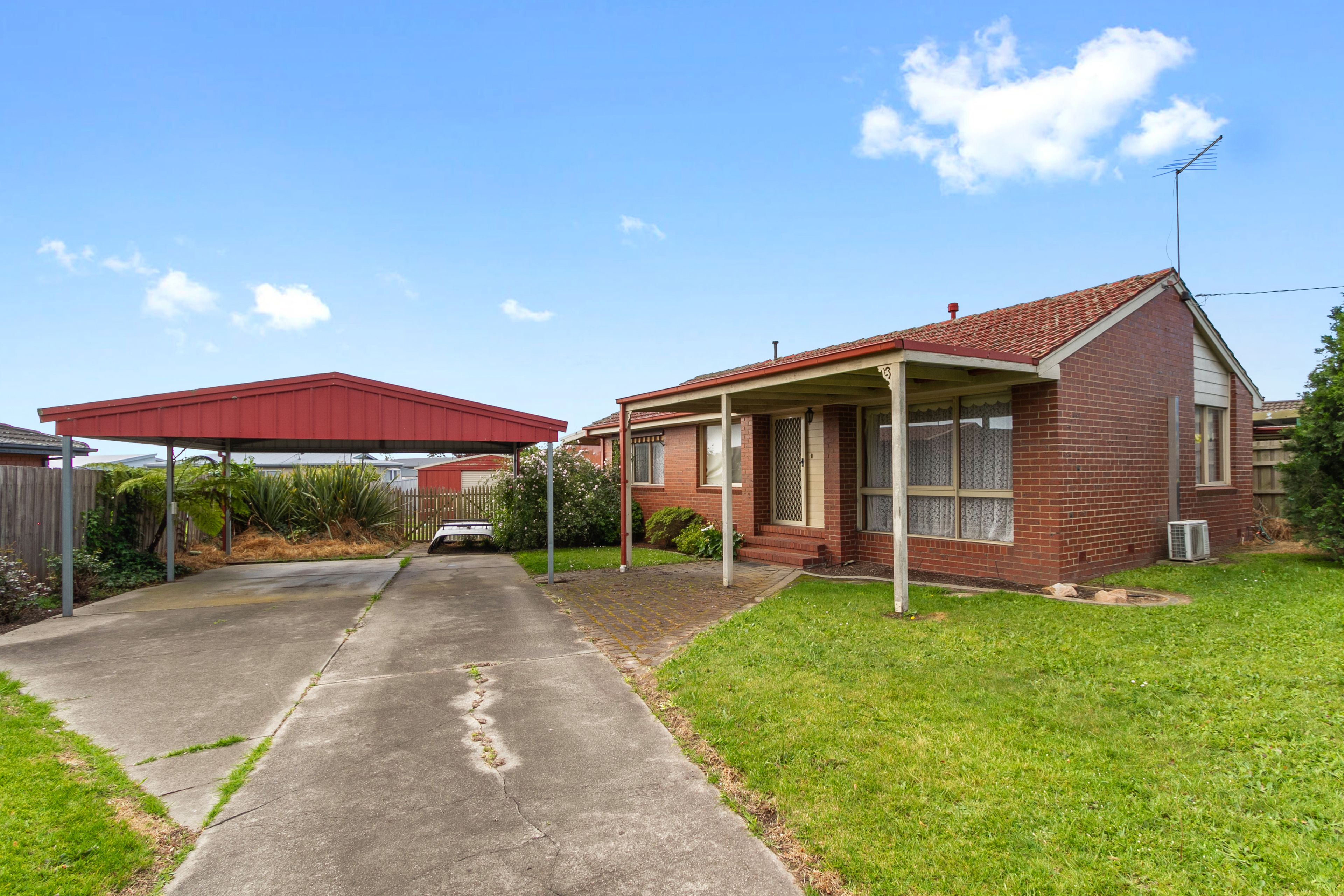26 STRATHCOLE Drive, Traralgon VIC 3844