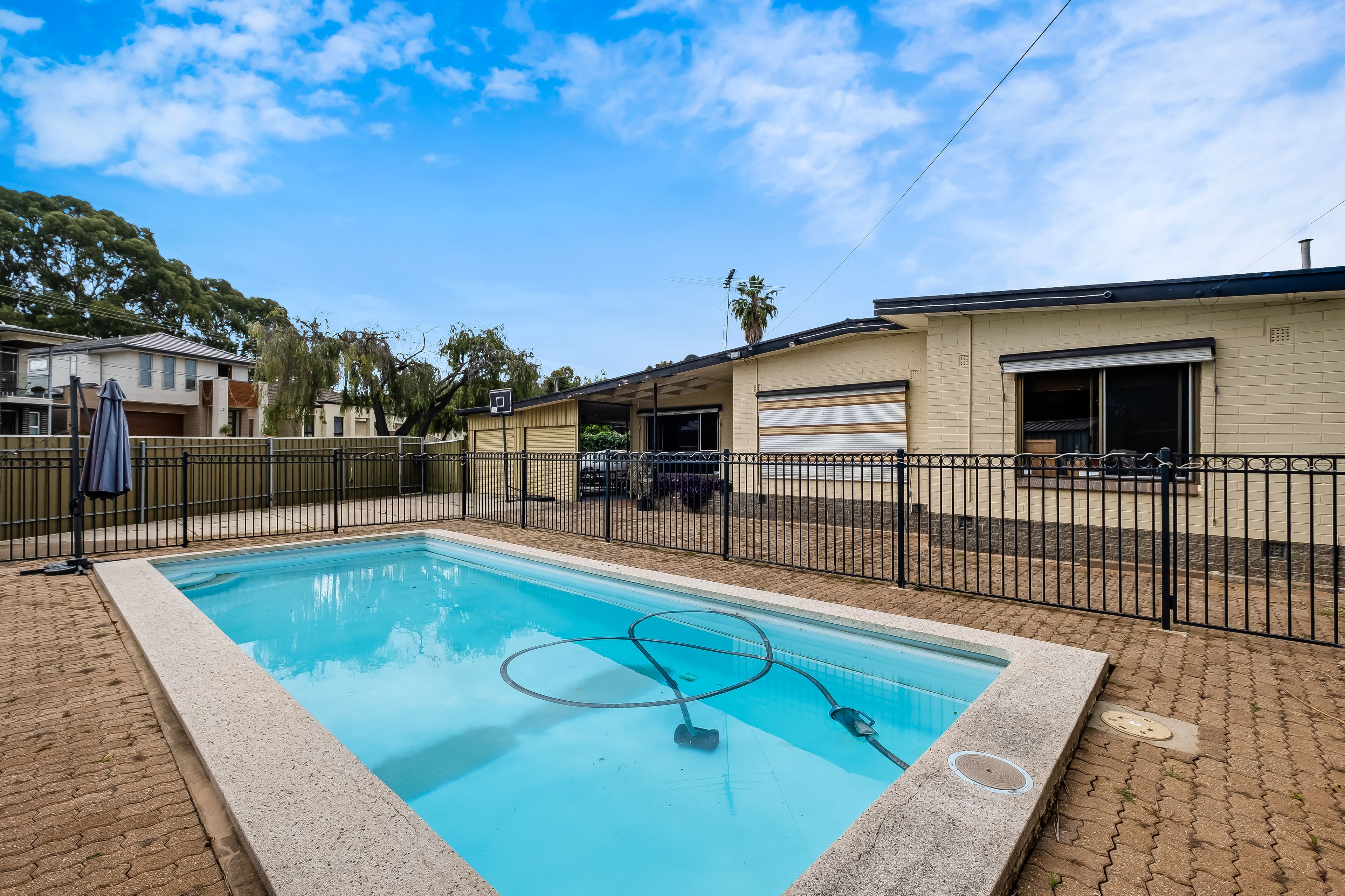 14 Manunda Avenue, Windsor Gardens, SA 5087