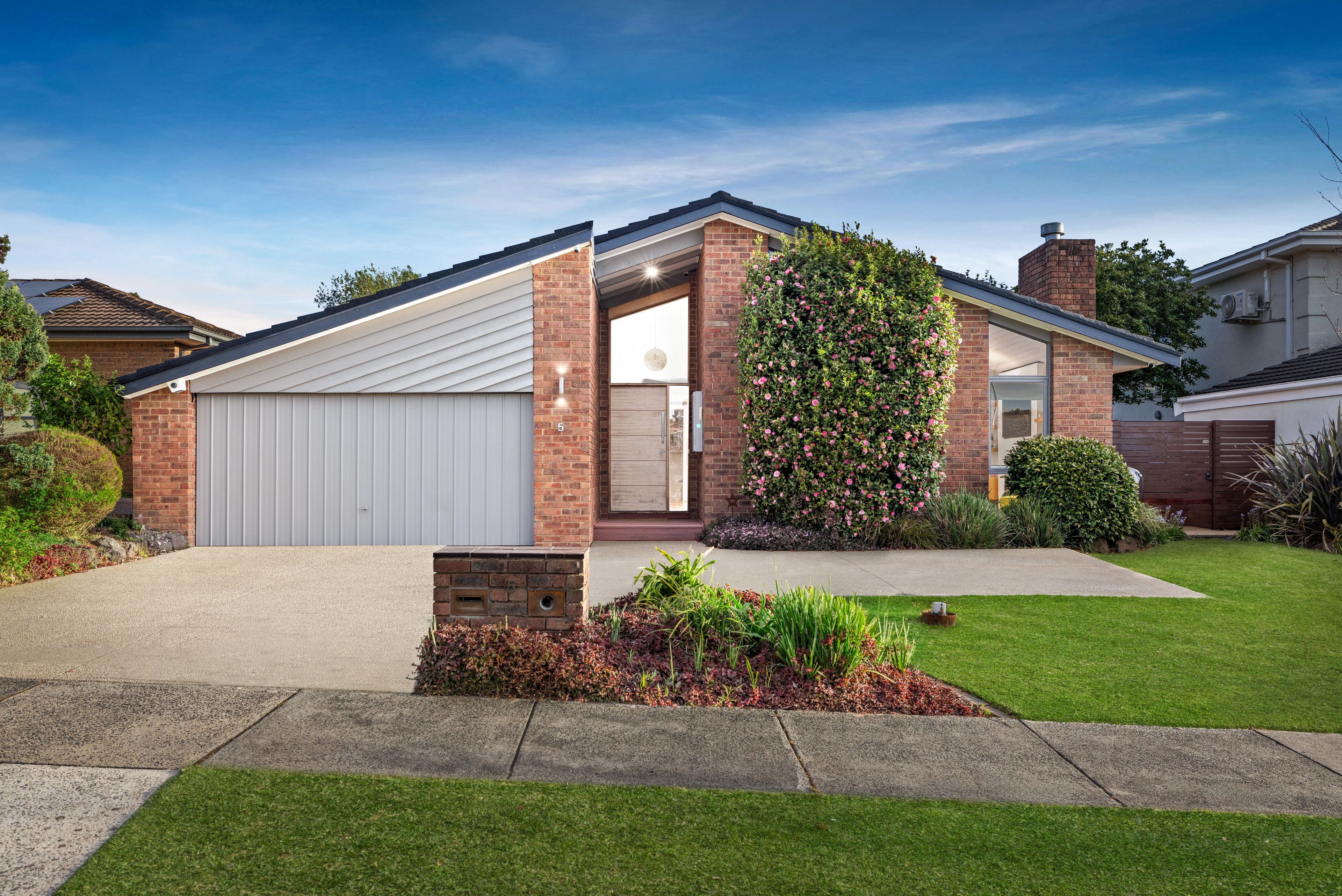 5 Jessica Close, Wantirna South VIC 3152