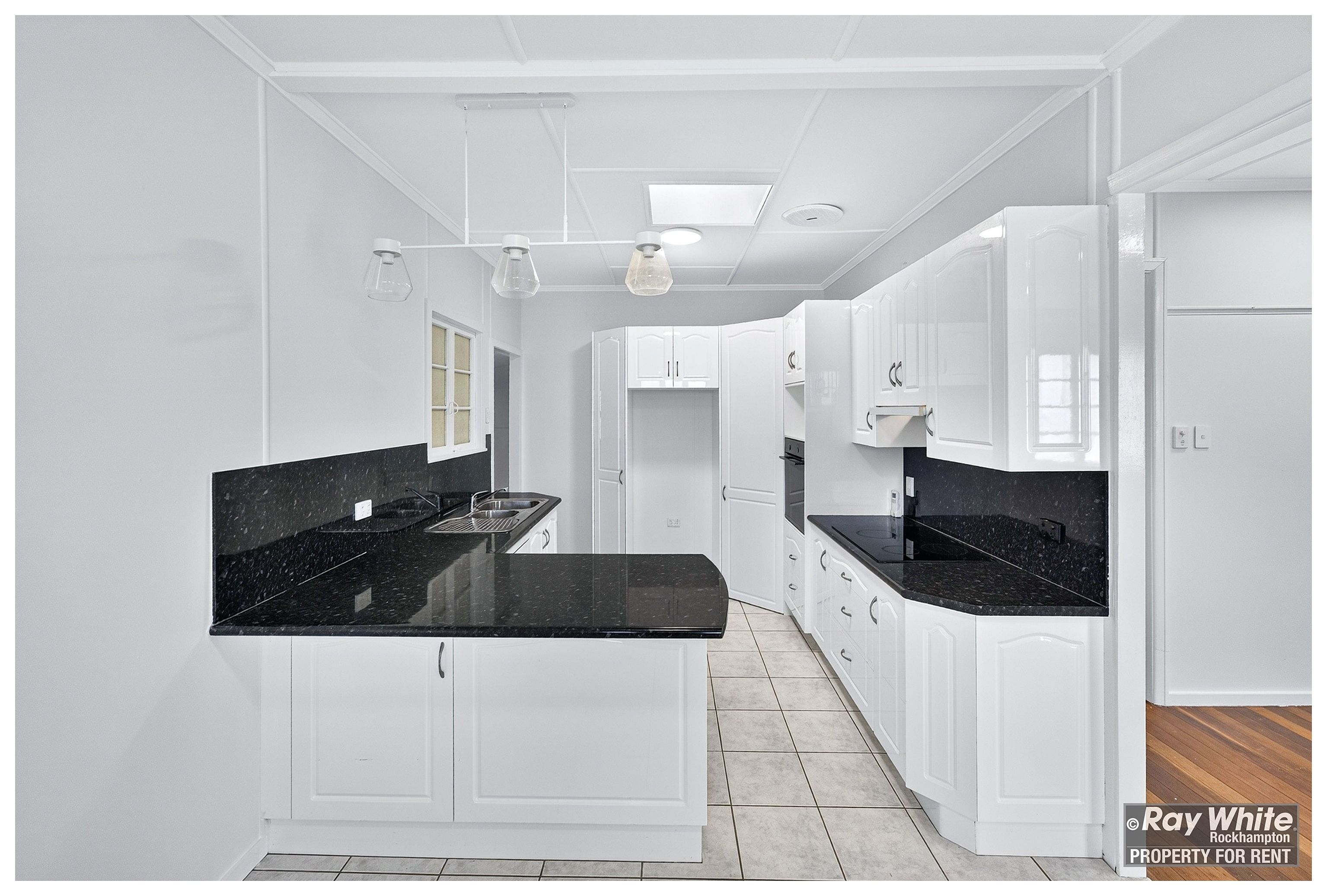 132 Stewart Street — photo 4 of 30