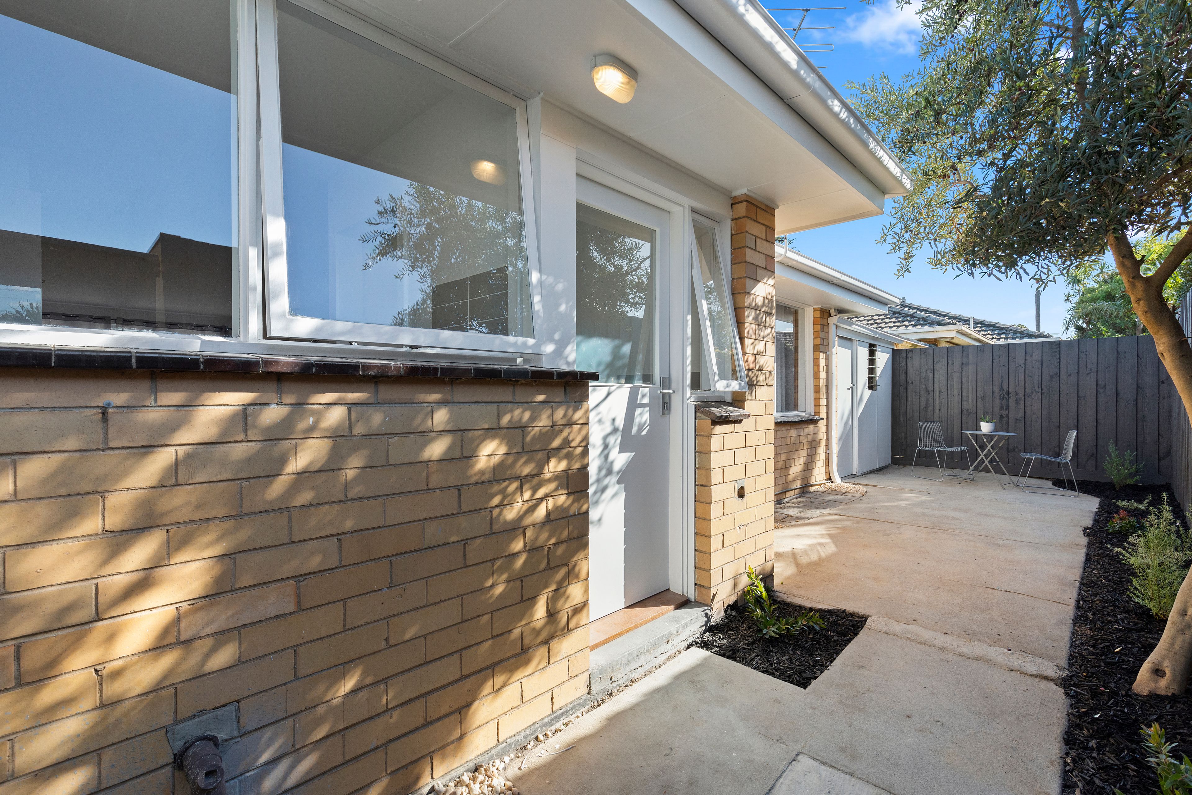 2/3-5 Spencer Street — photo 8 of 10
