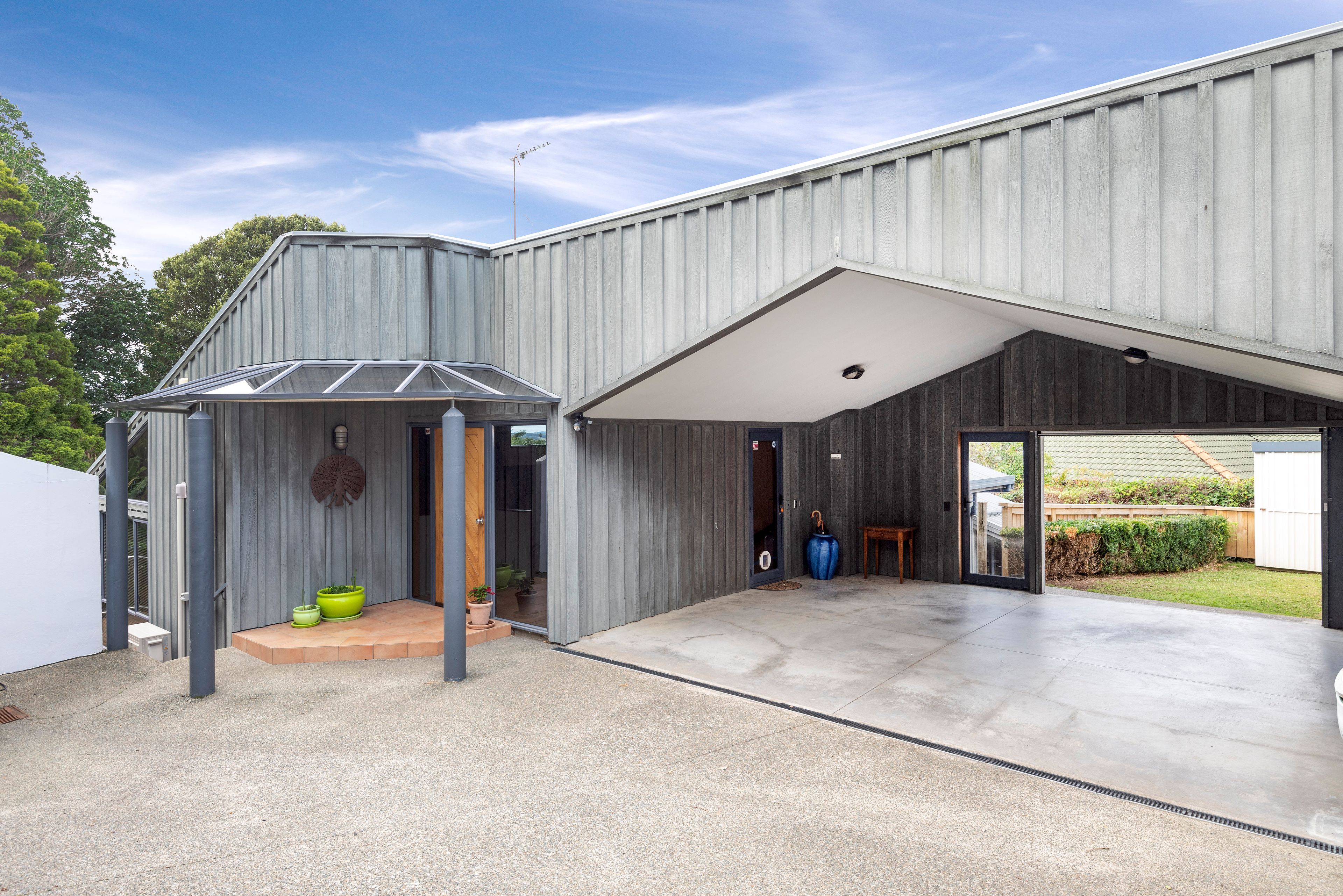 2/8 Waterloo Street, Howick, Manukau City