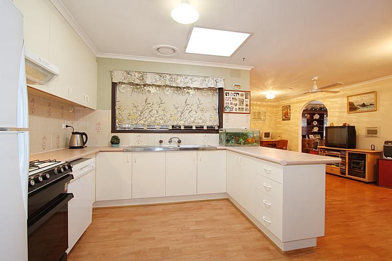 79 Windermere Drive, Ferntree Gully, VIC 3156