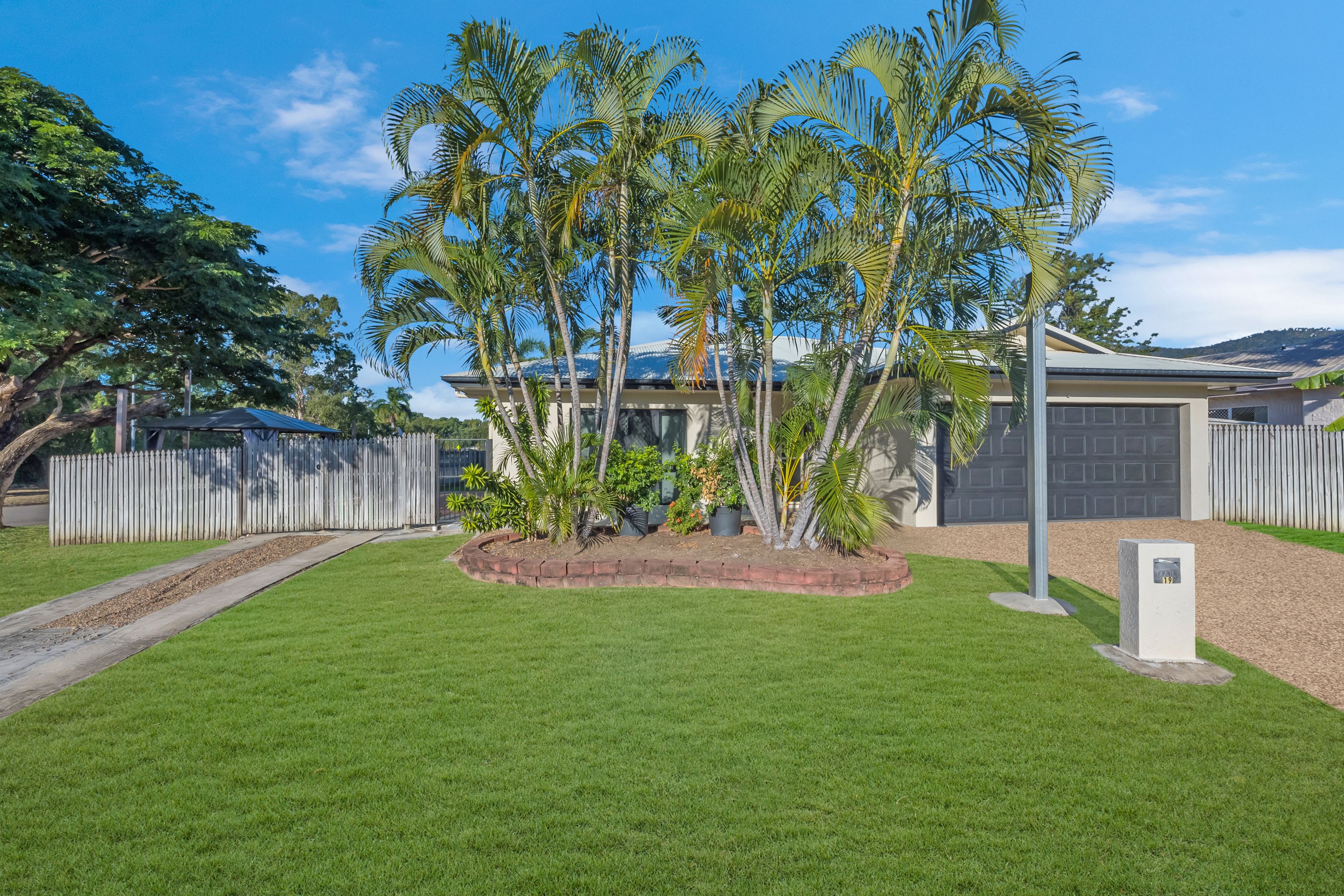 19 Petersen Court, Douglas QLD 4814