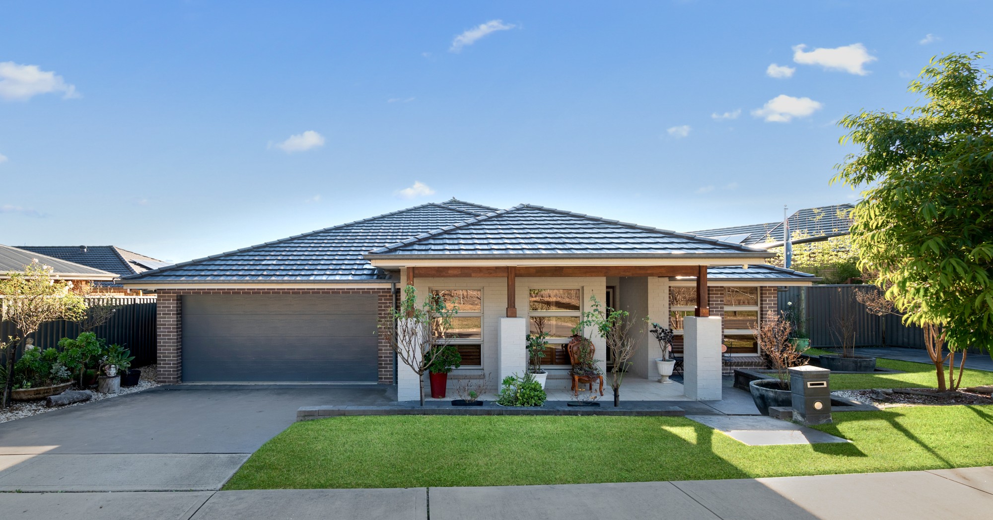122 Jubilee Drive, JORDAN SPRINGS, NSW 2747 - Sold House - Ray White ...