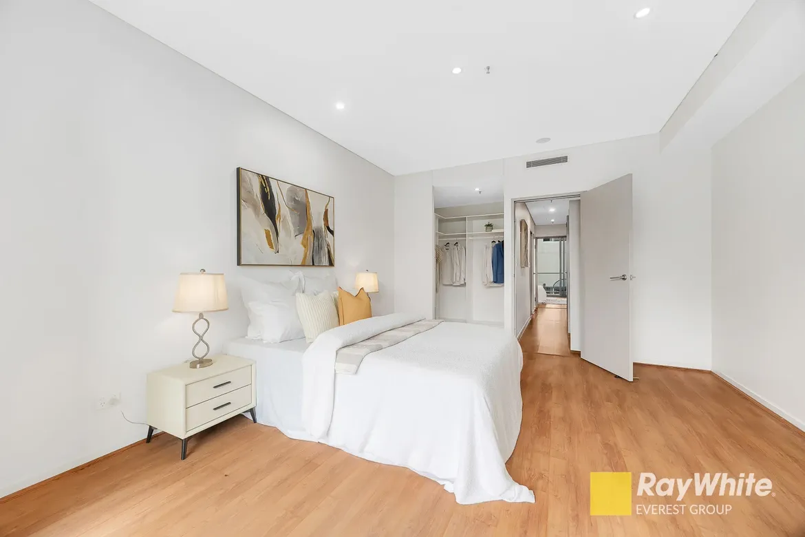 B510/8 Bourke Street — photo 5 of 14
