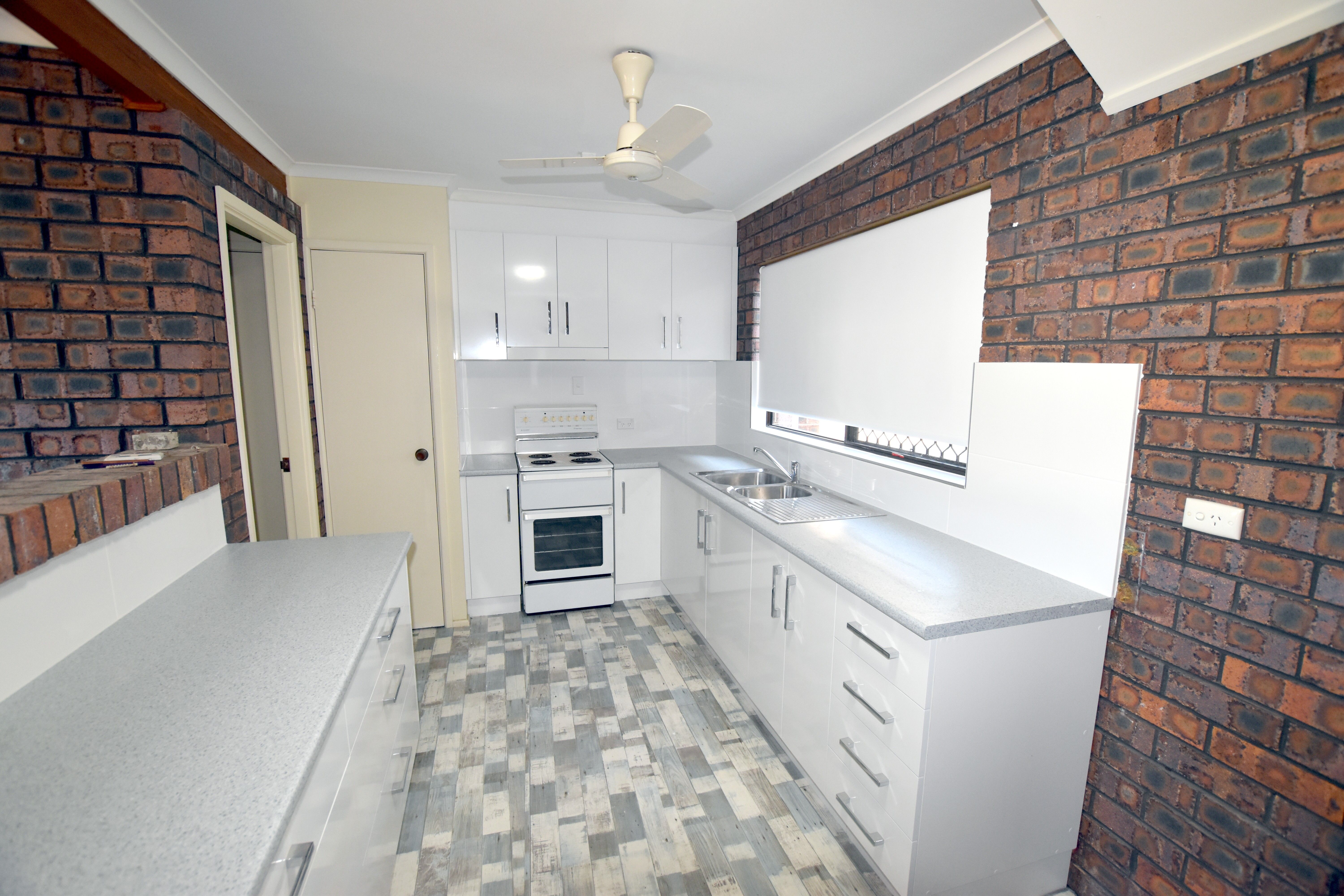 9/5 Luscombe Court, New Auckland, QLD 4680