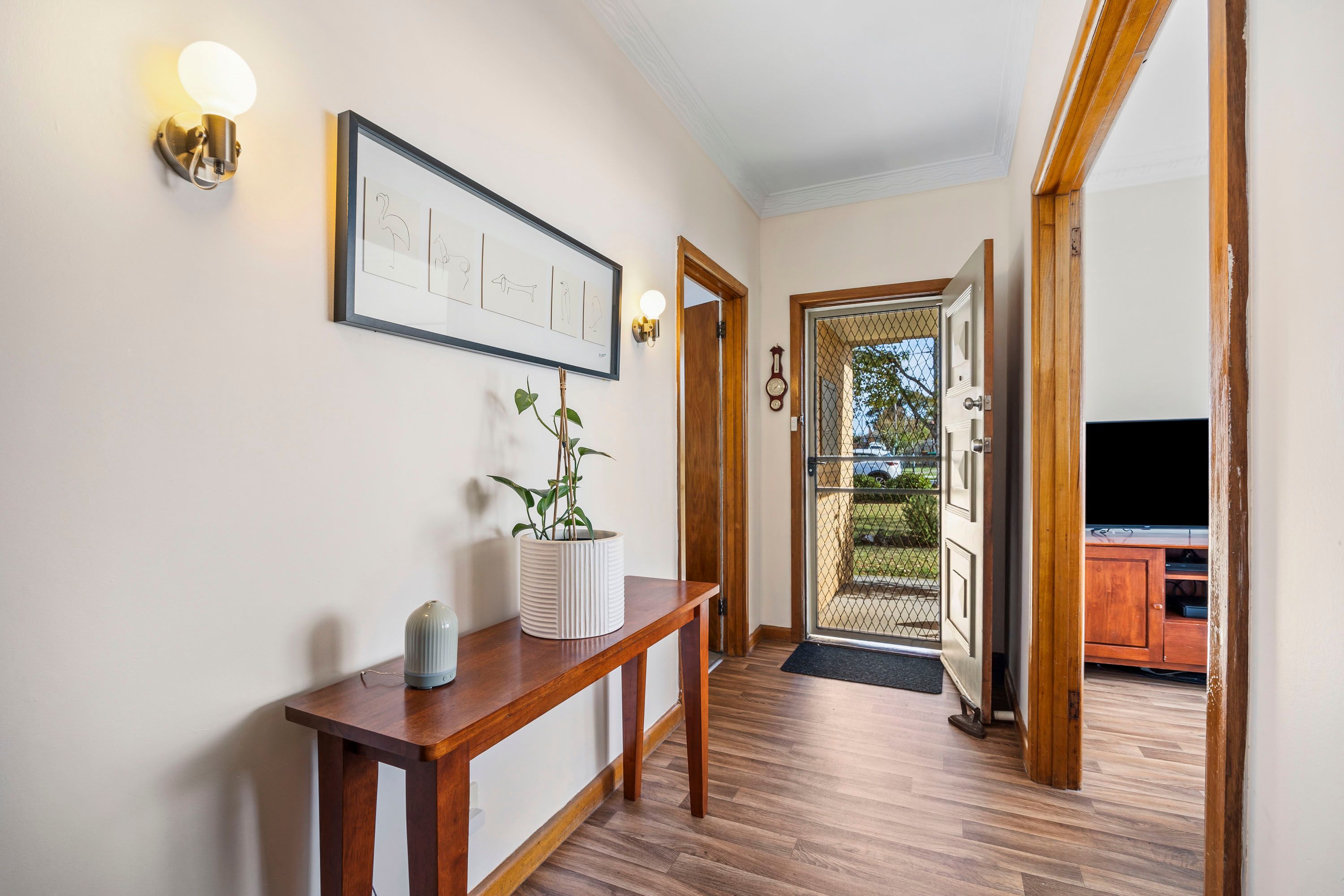8 Grammar Street, Wendouree, VIC 3355