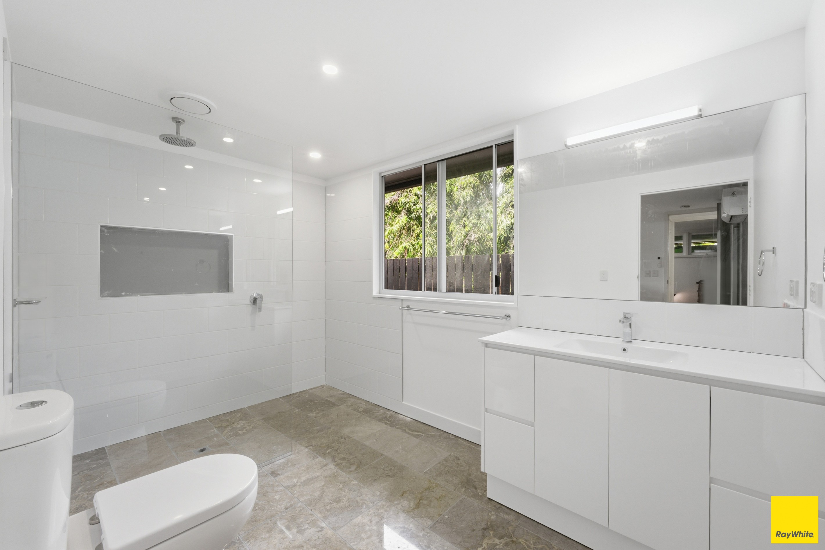1/108 Mccormack Street, Manunda, QLD 4870
