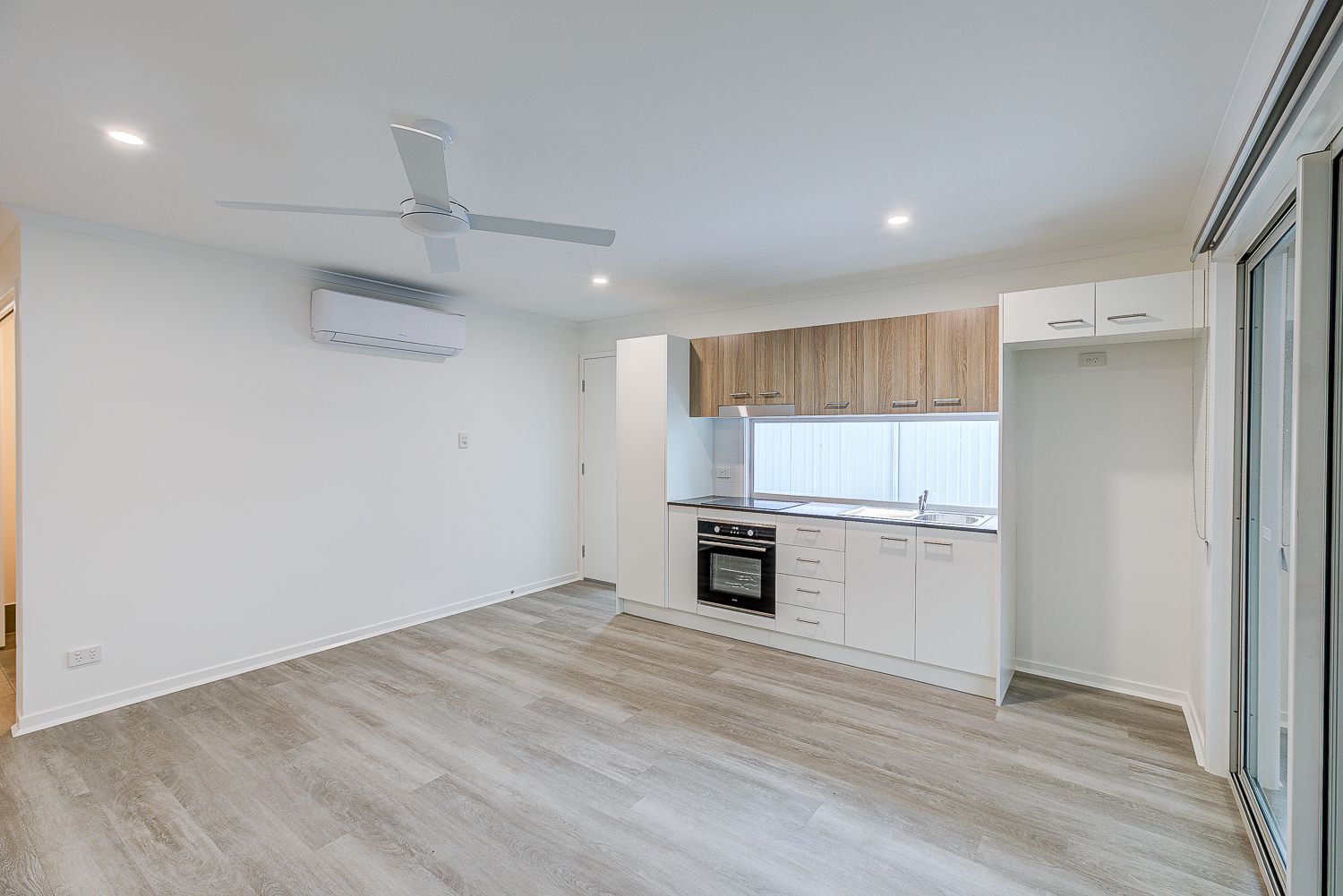 18B Crinum Street, Crestmead, QLD 4132