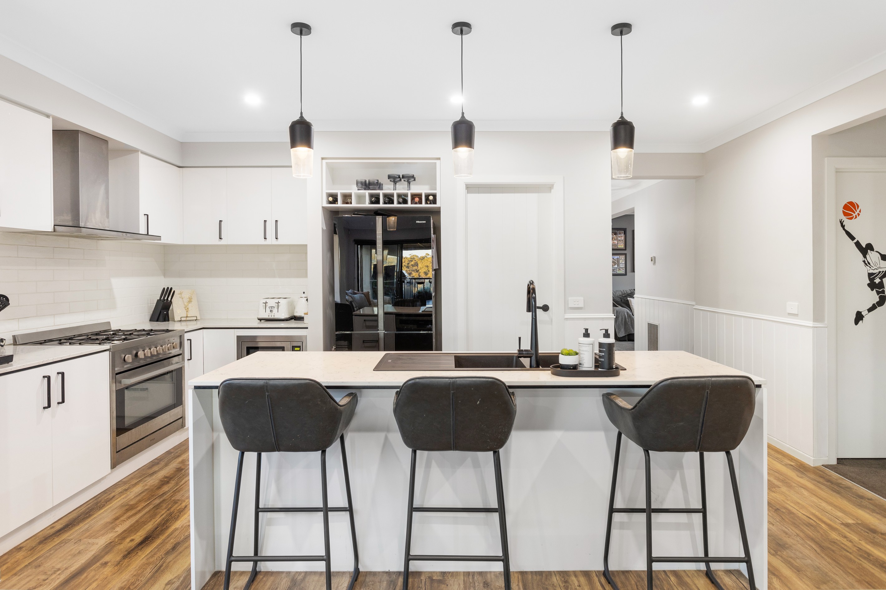 24 Knight Way, Hidden Valley, VIC 3756