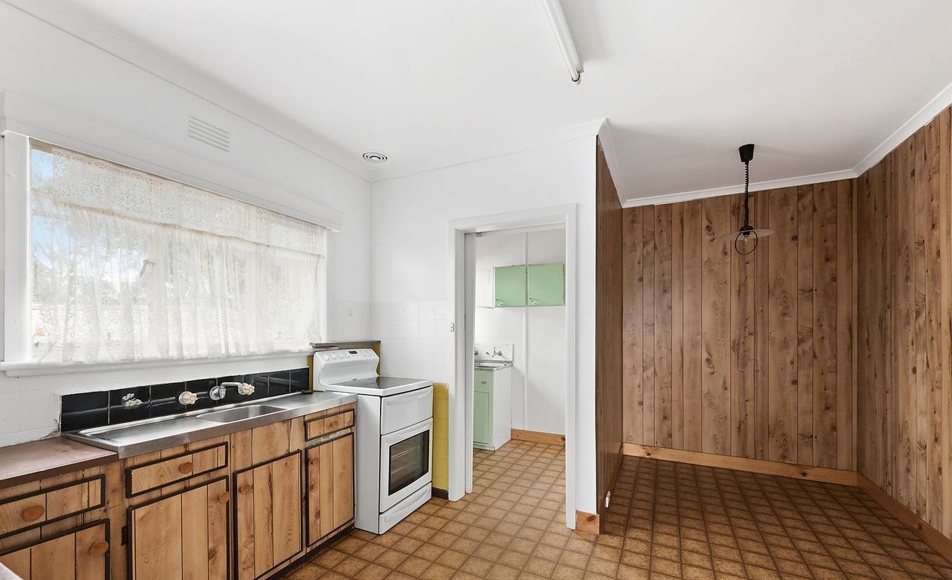 5 Everest Court, Burwood, VIC 3125