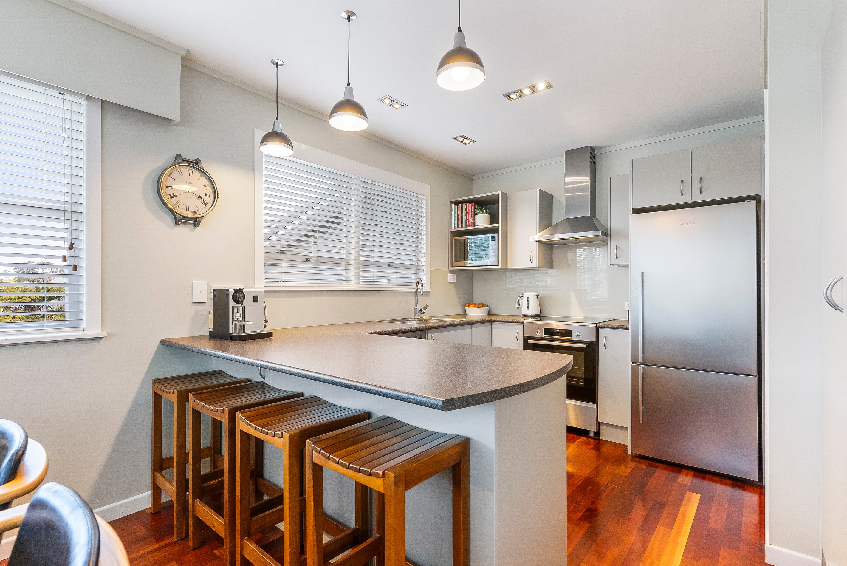 37 Sunnynook Road, Forrest Hill, North Shore City