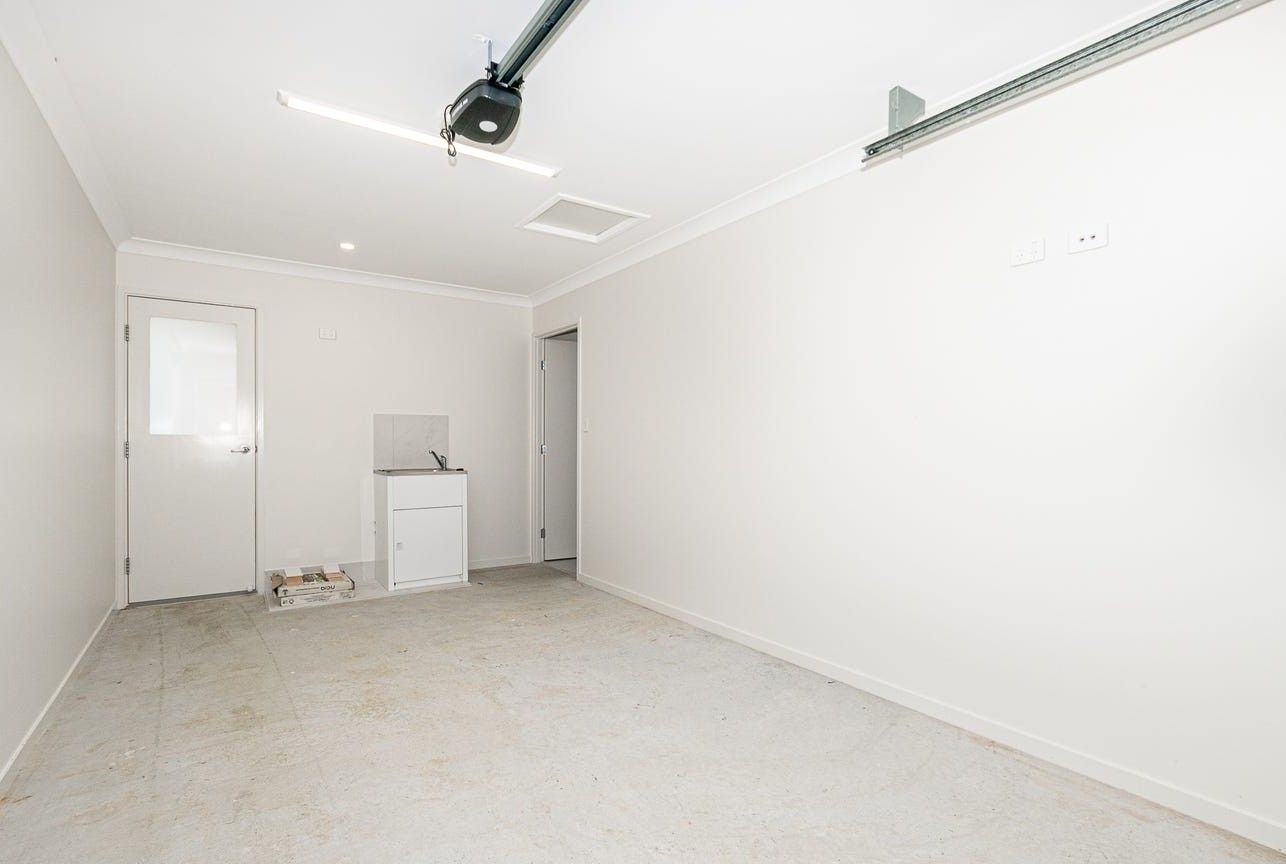 18 Burbury Road — photo 15 of 16