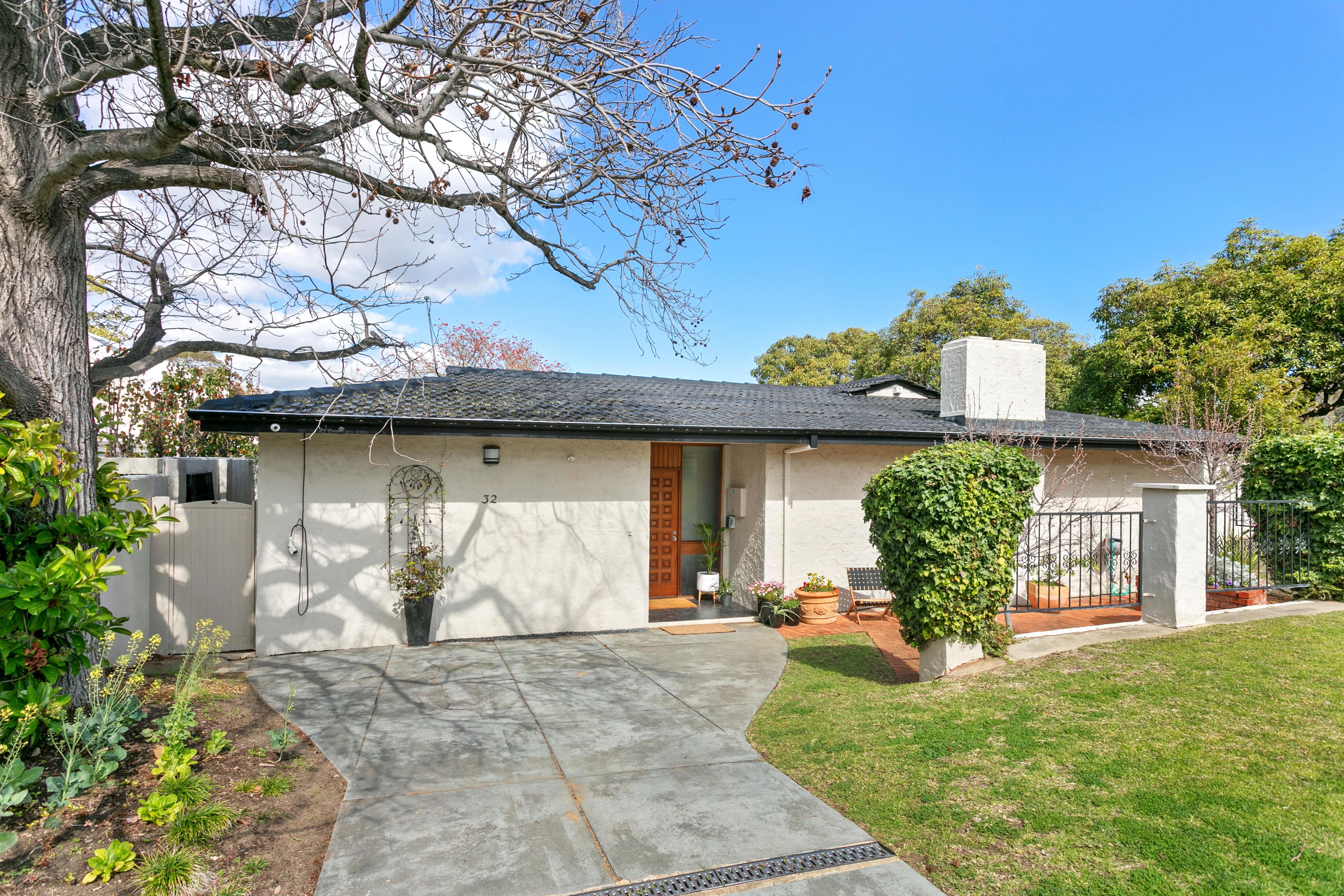 32 Goldsmith Road, Dalkeith, WA 6009