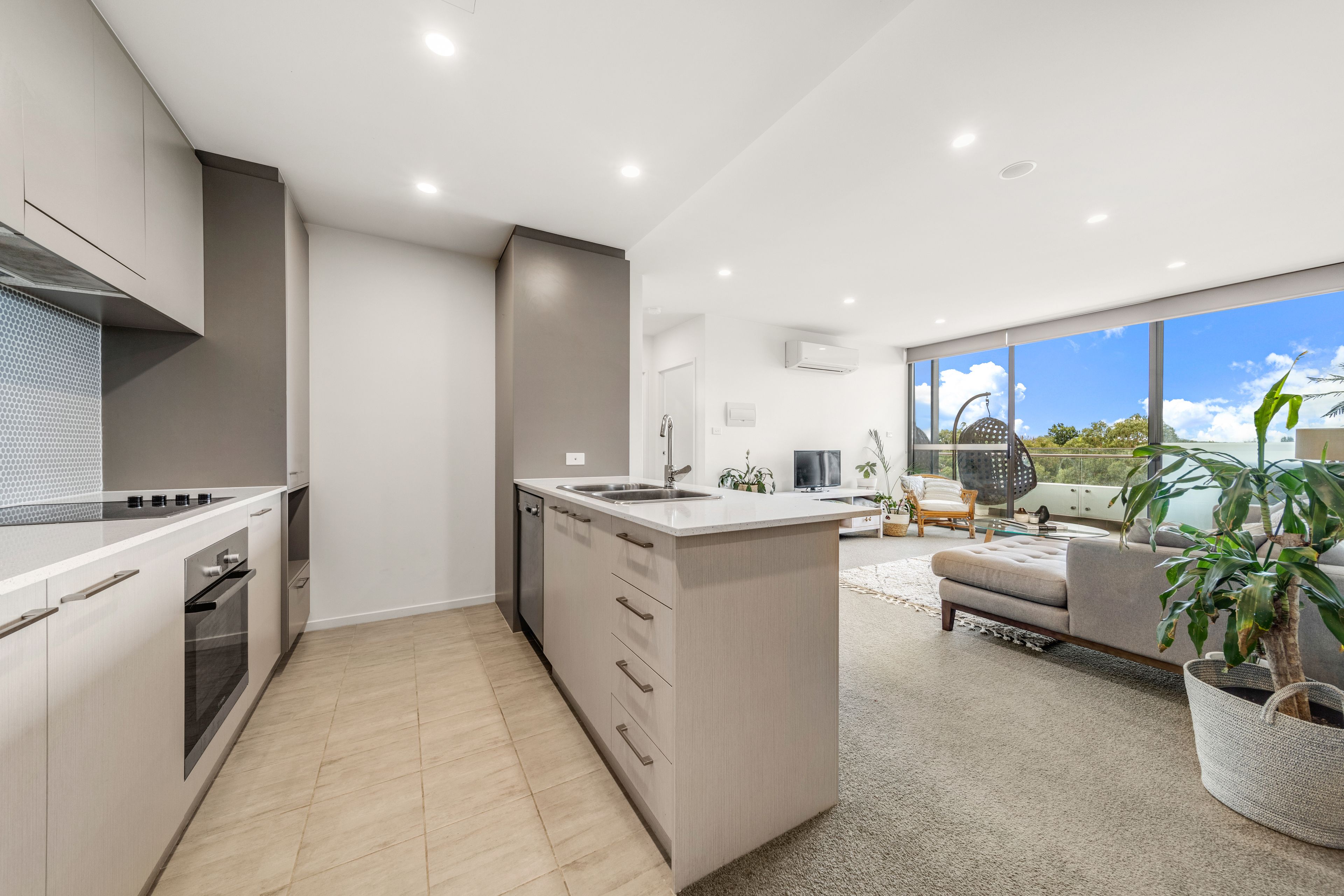 7 Irving Street, Phillip ACT 2606