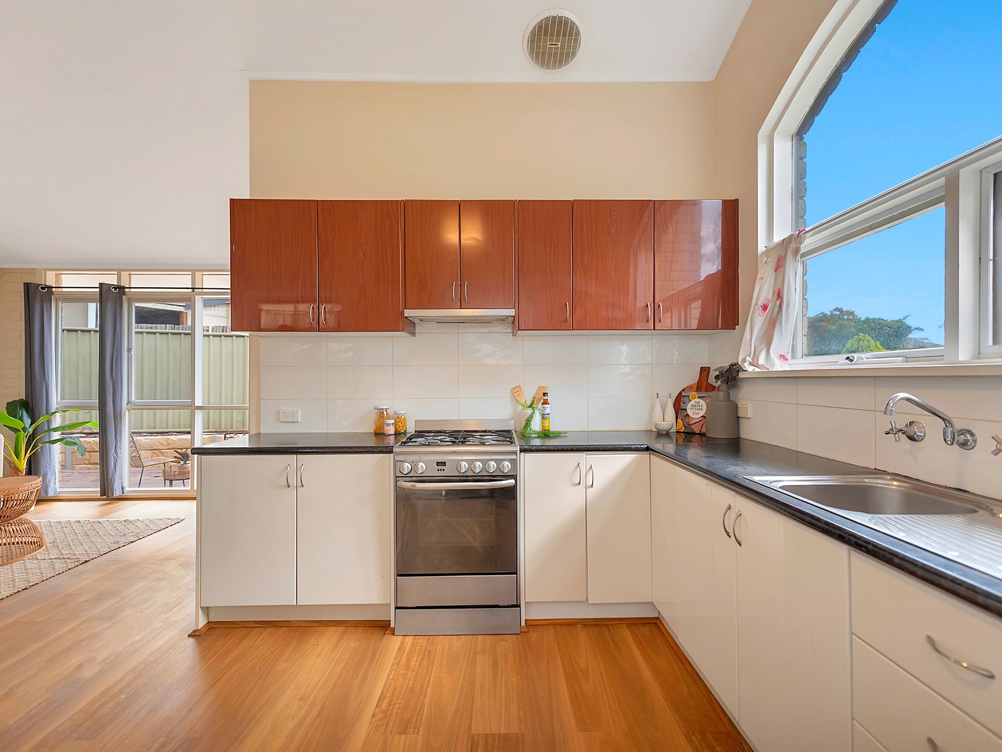 13 De Sassenay Crescent, Modbury Heights, SA 5092