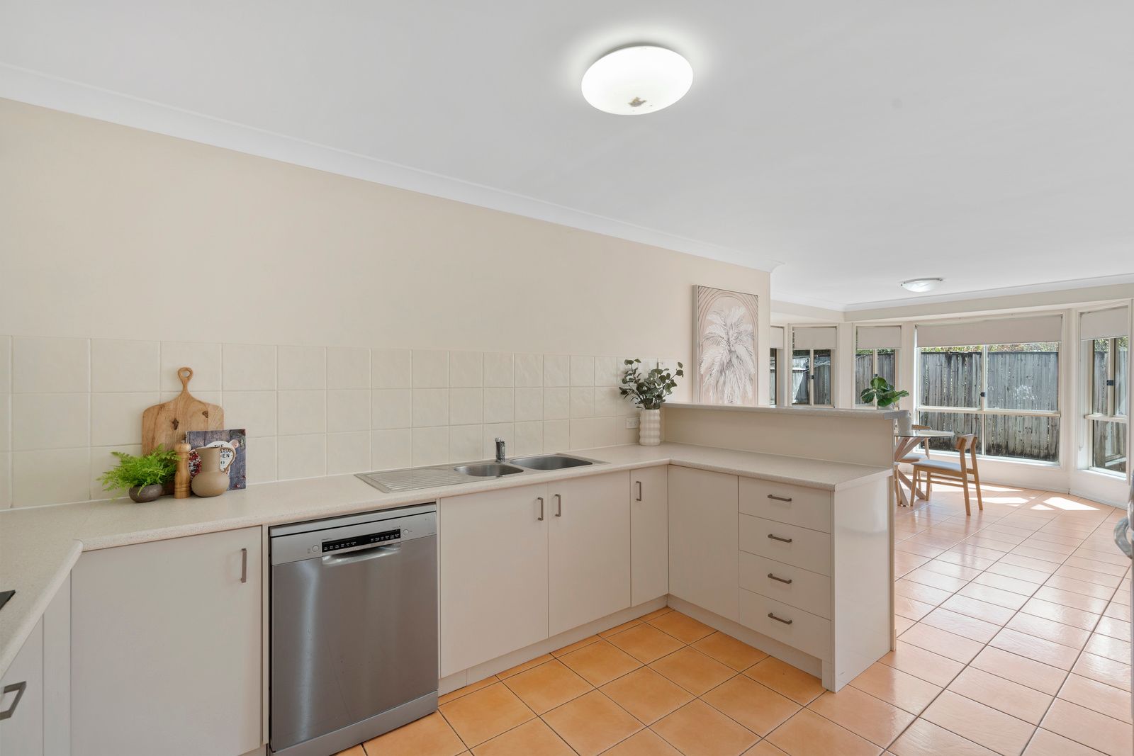 11 Erncroft Place — photo 10 of 26