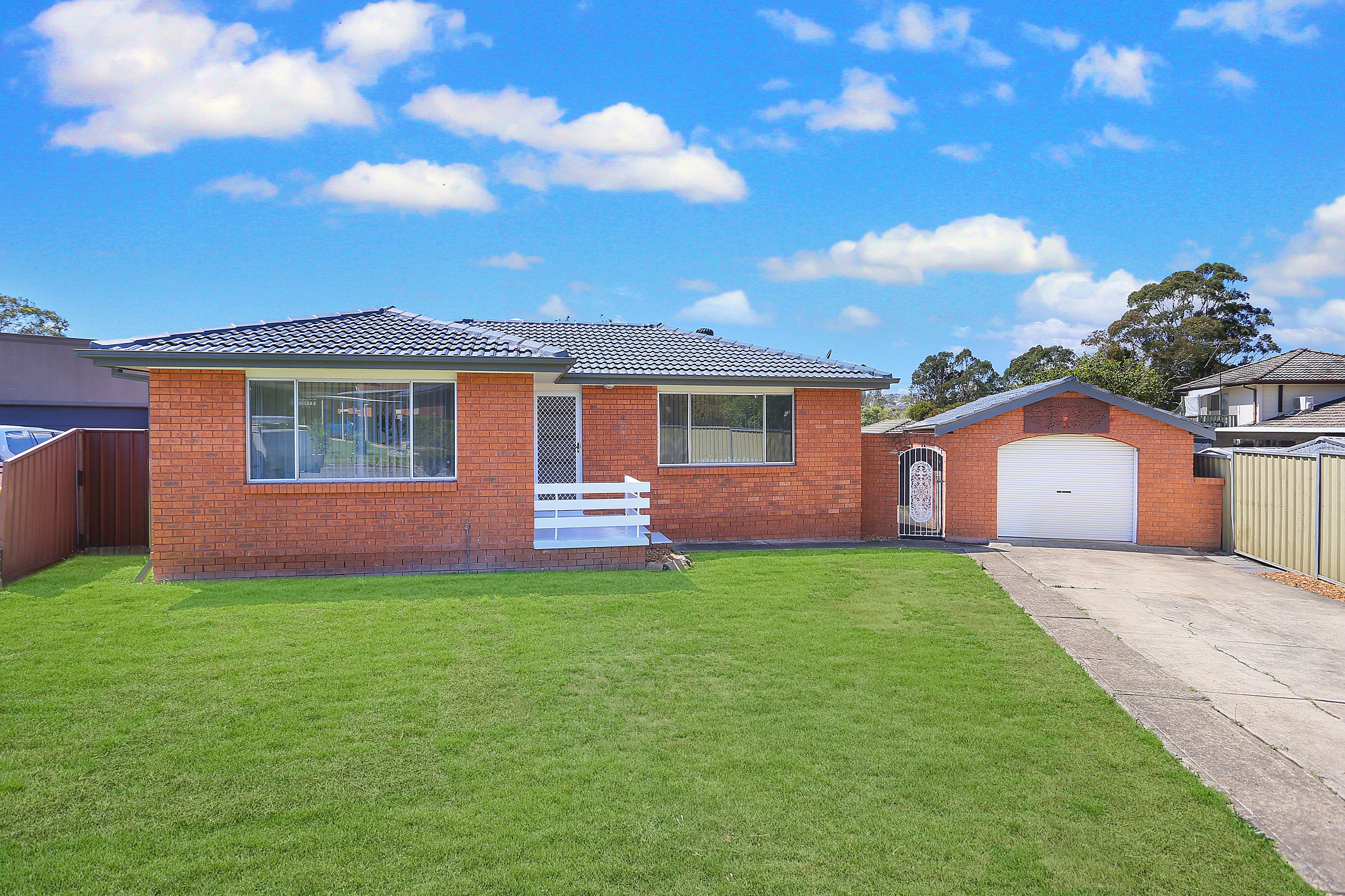 4 Roa Place — photo from Ray White United Group - Toongabbie