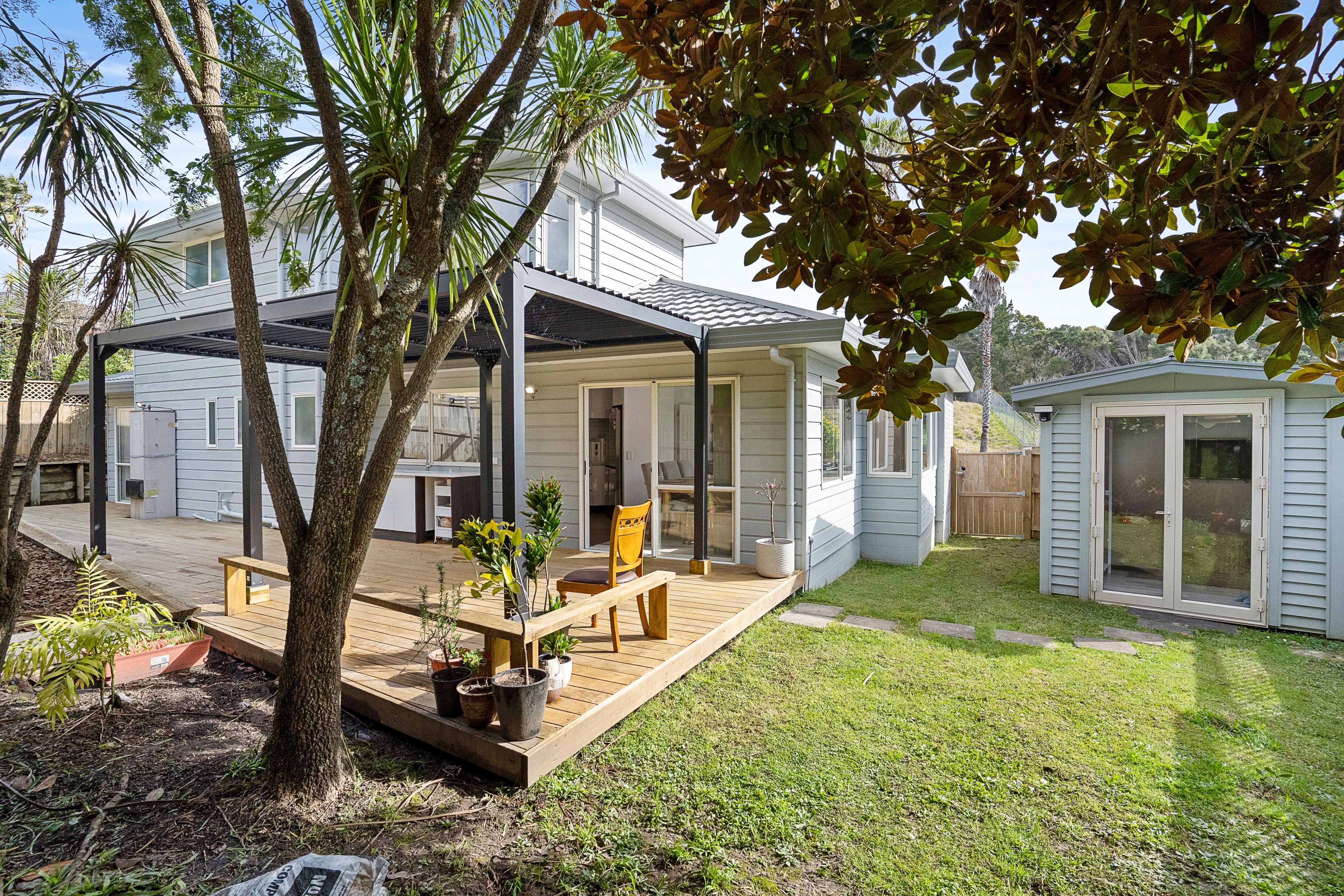 54 Caribbean Drive, Unsworth Heights, North Shore City 0632 Sold