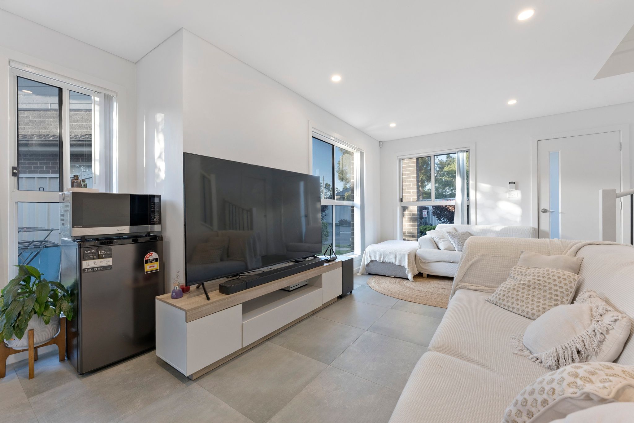 2/51 Kenny Avenue — photo 3 of 19