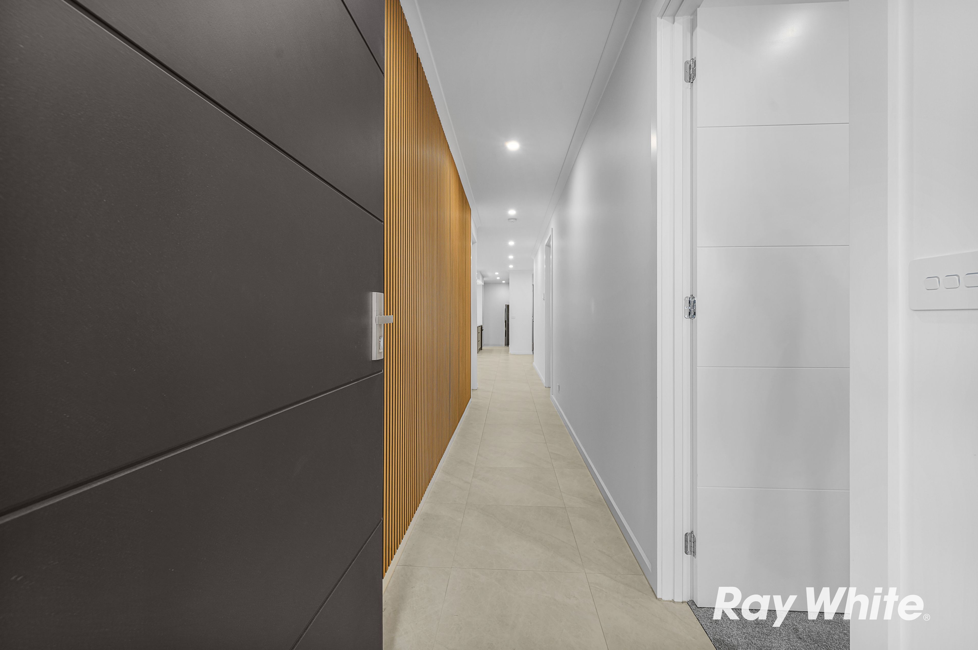 8 Columbus Road — photo 2 of 19